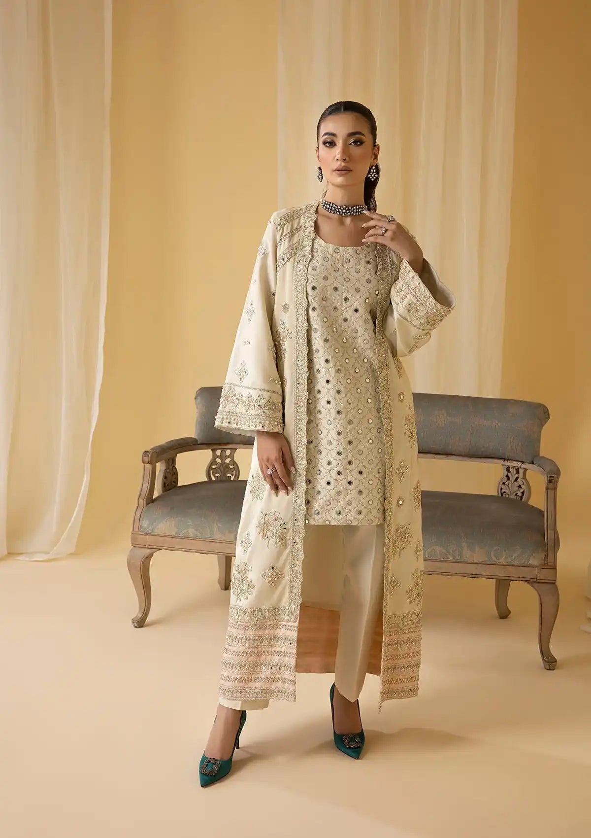 Nuriyaa Mystic Luxe Formal'23 IRIS - Mohsin Saeed Fabrics