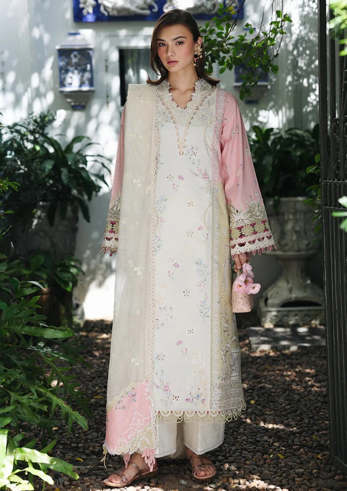 Qalamkar Qline Lawn Drop 1'26 RP-02 AYLIN