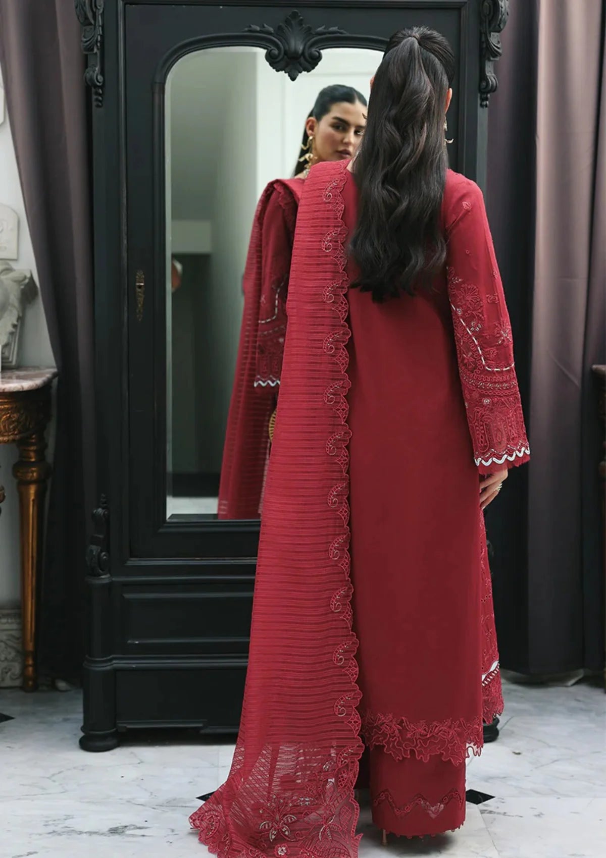 Qalamkar Qline Lawn Drop 1'26 RP-16 QISTAH