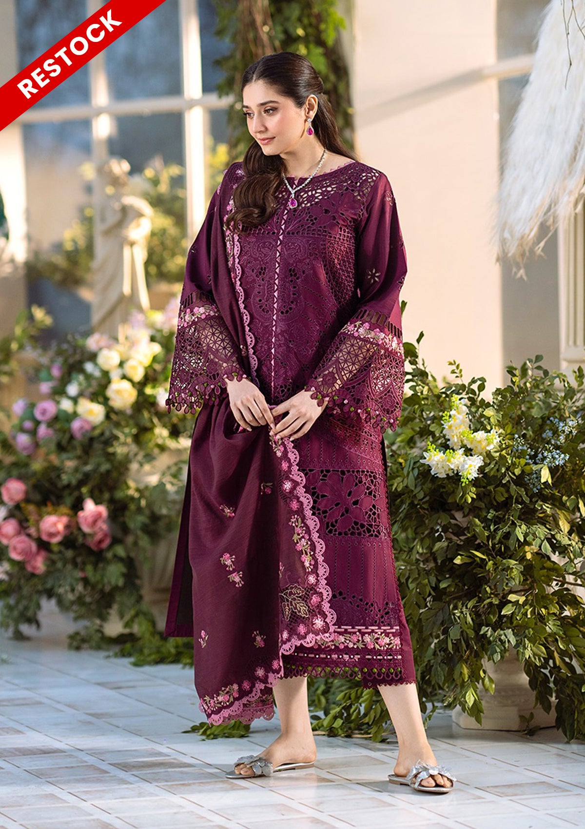 mohsin-saeed-fabrics-is-selling-online-and-in stores-Luxury-daily-wear-wedding-wear-formal-wear-in-budgeted-price-This-product-is-from-bin-ilyas-freesia-emb-lawn25-106-a-is-available-on-Mohsin-saeed-fabrics-website.