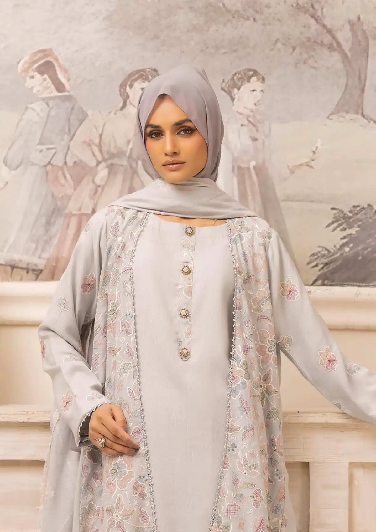 Saleeqa Emb Peach Leather'24 D-07