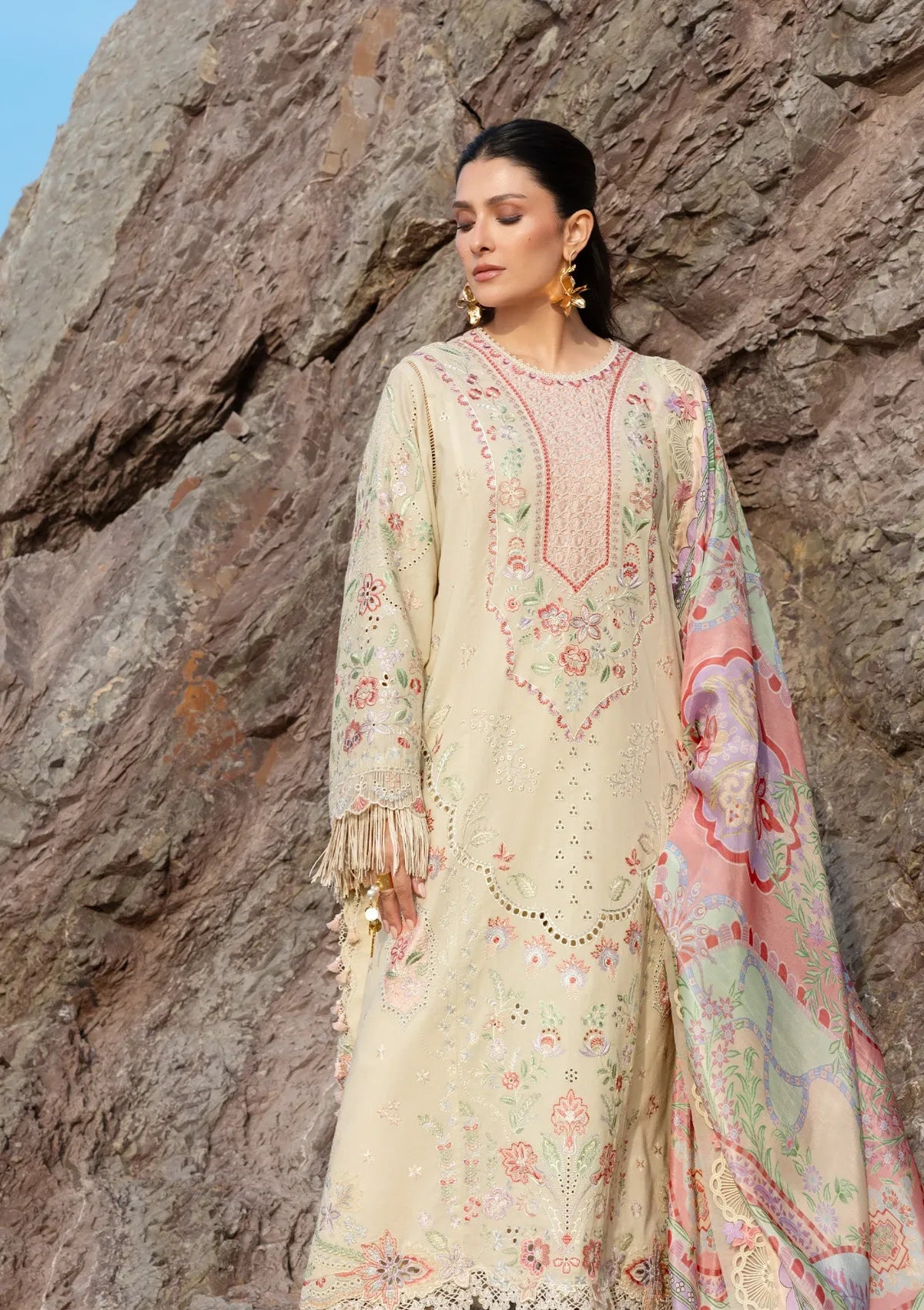 Sadaf Fawad Khan Siraa lawn'26 -Sunehri