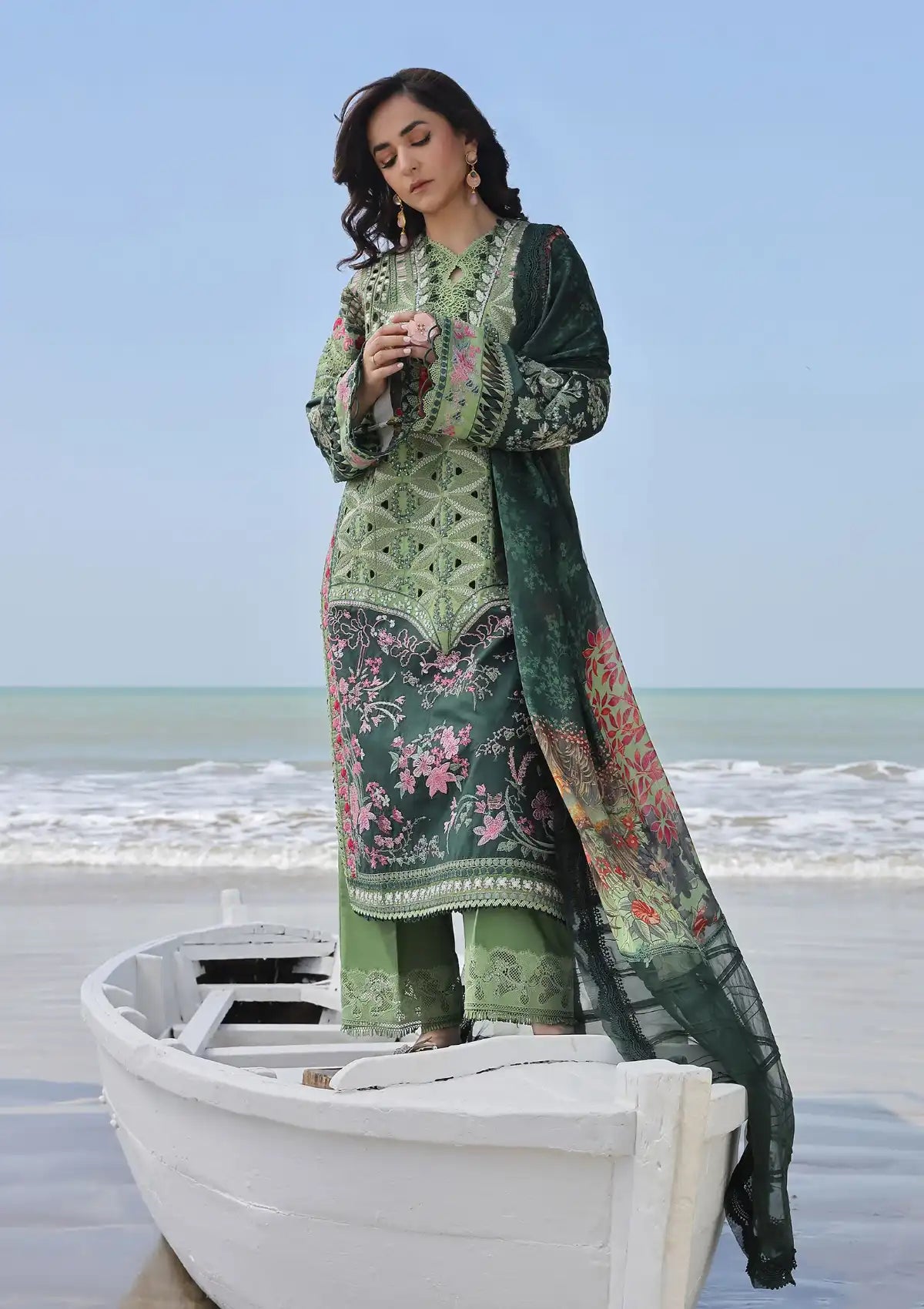 Maryam Hussain Luxury Lawn'24 D-01-GARDENIA - Mohsin Saeed Fabrics