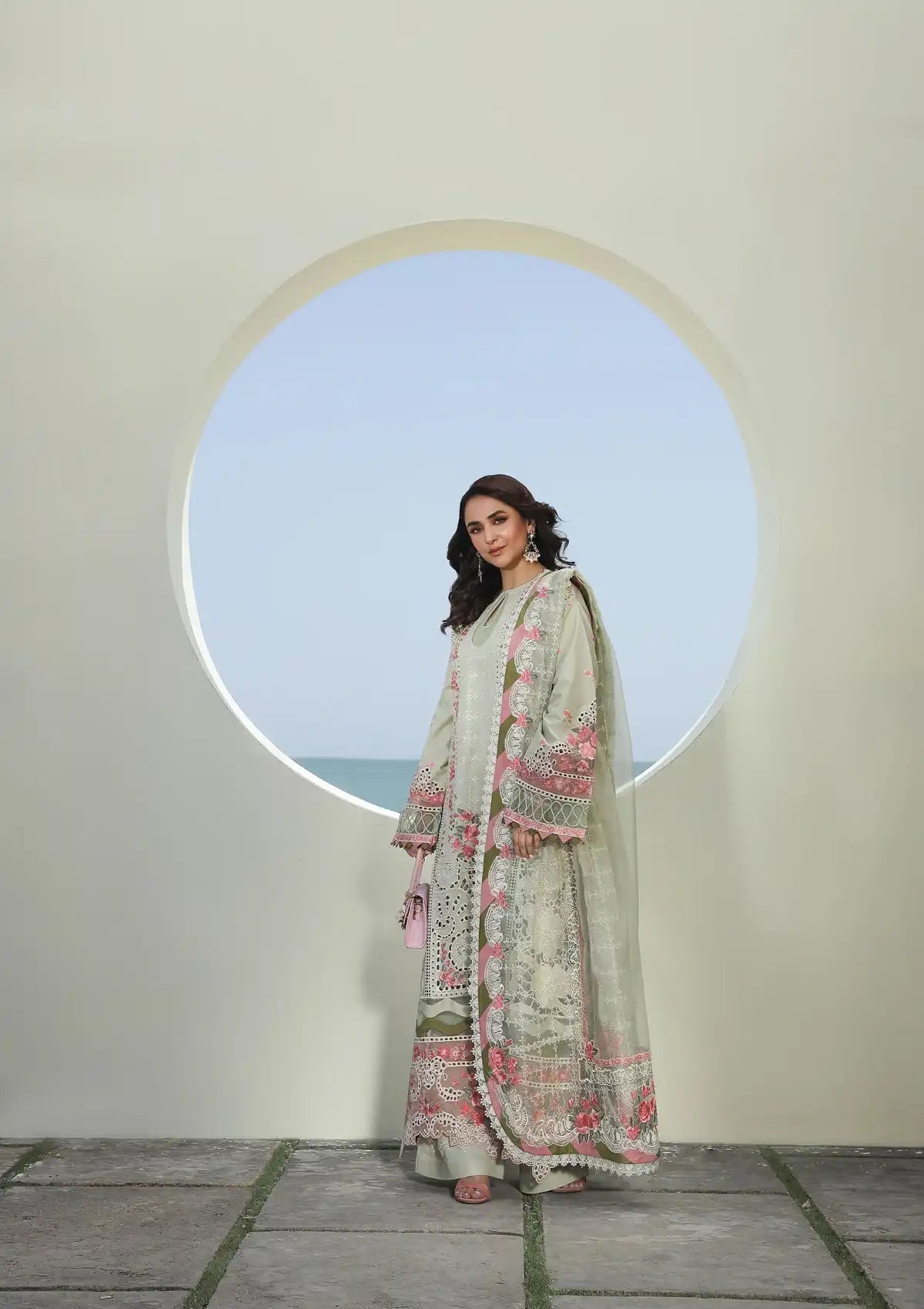 Maryam Hussain Luxury Lawn'24 D-05-HAVANA - Mohsin Saeed Fabrics