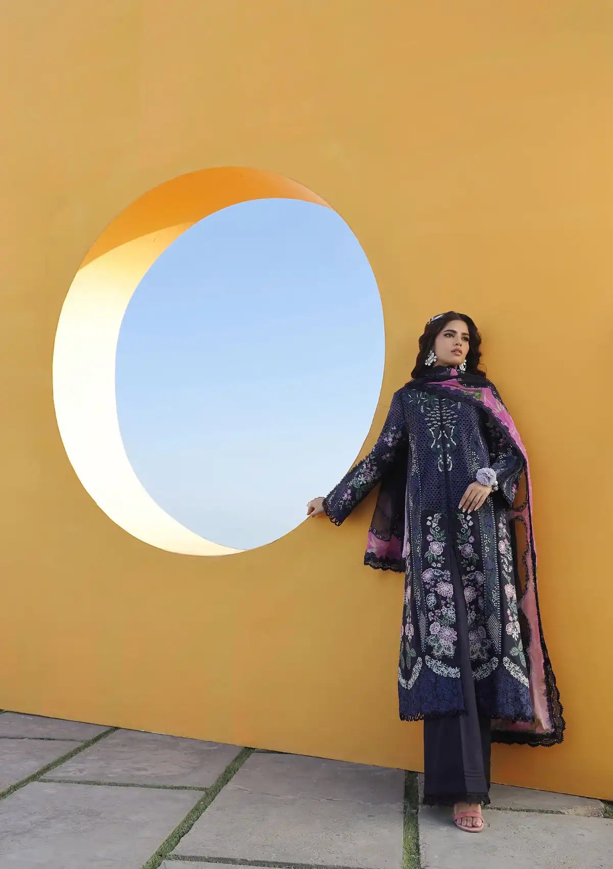 Maryam Hussain Luxury Lawn'24 D-08-ZOYA - Mohsin Saeed Fabrics