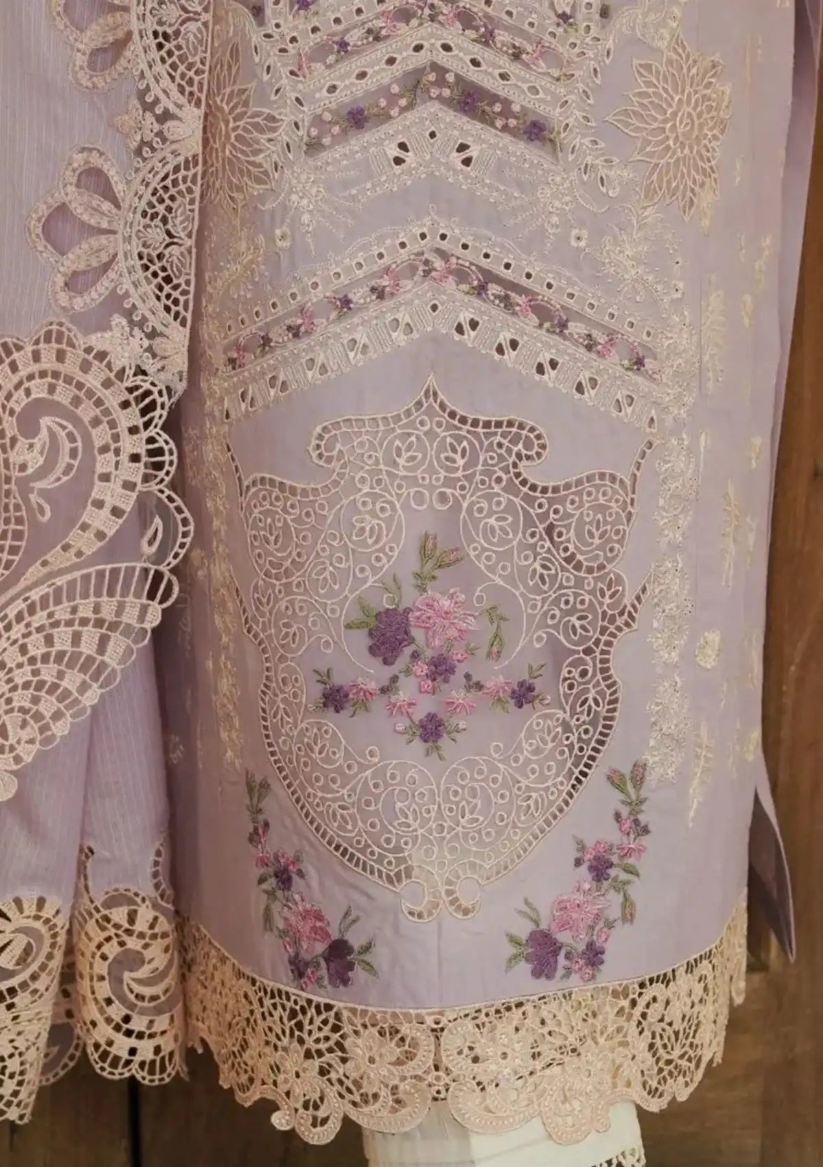 Manara Luxury Lawn'24 ML-04 LILIA - Mohsin Saeed Fabrics