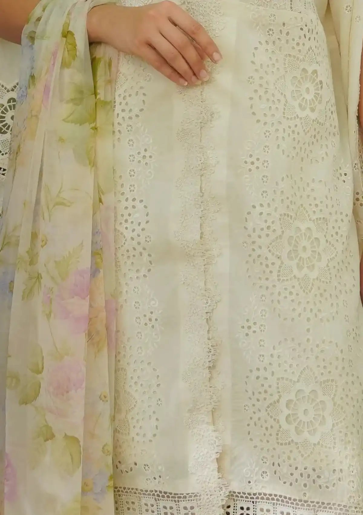 Manara Luxury Lawn'24 ML-09 MOTIA - Mohsin Saeed Fabrics