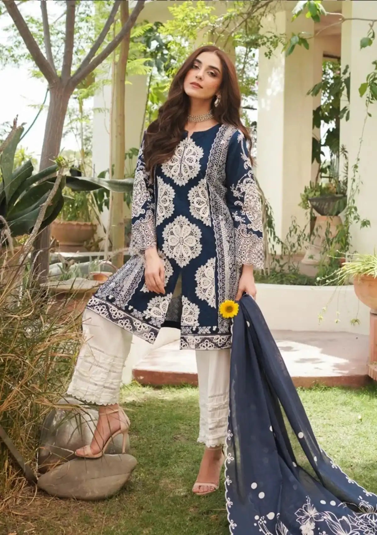 Manara Luxury Lawn'24 ML-01 SAPPHIRE - Mohsin Saeed Fabrics