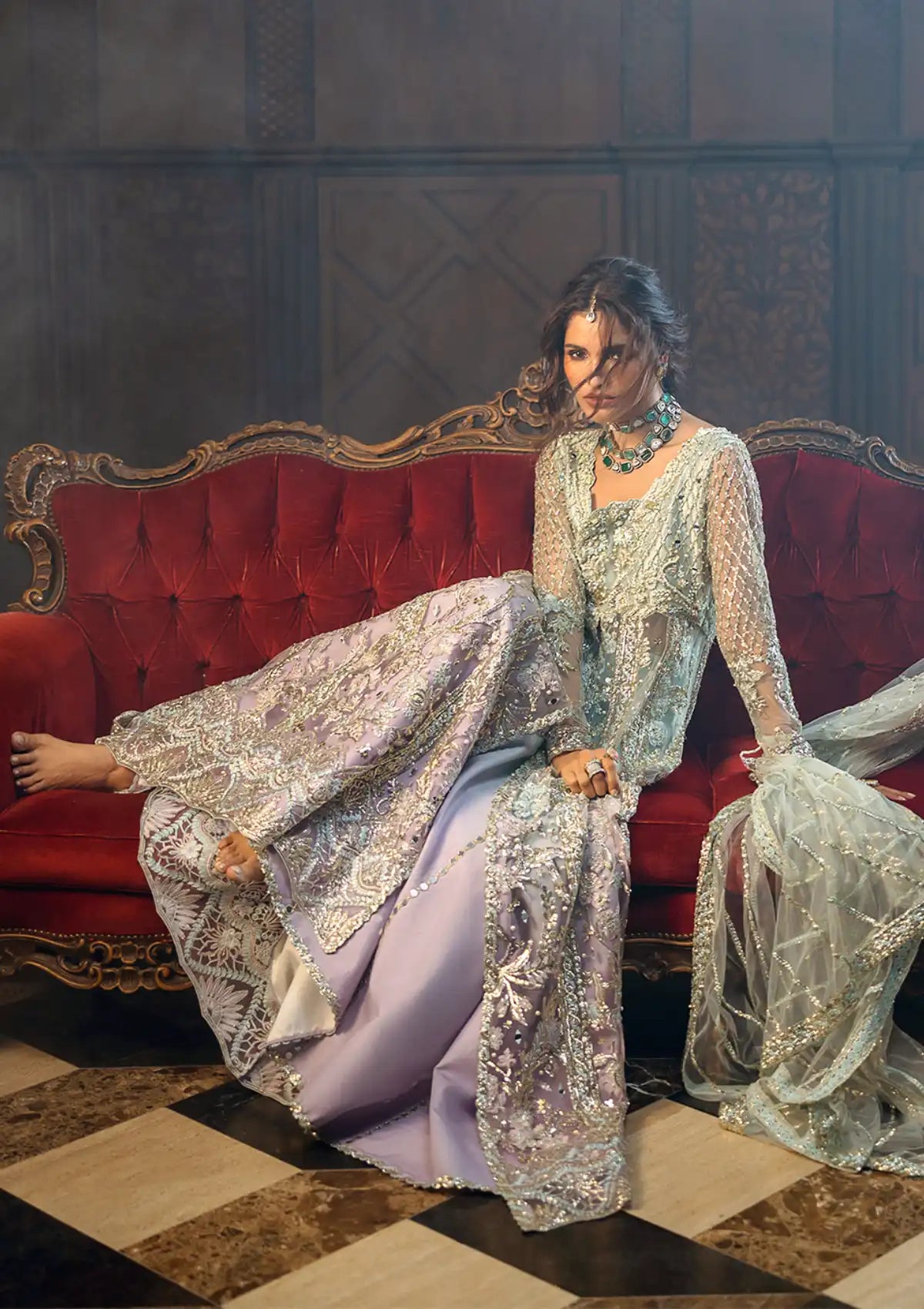 Mushq Stardust Wedding'25 D-08 Silver Screen