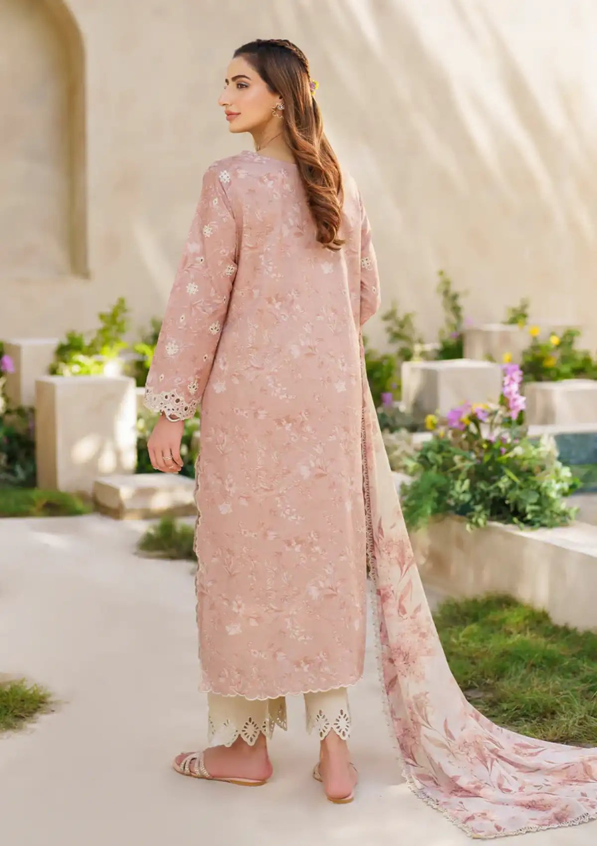 Iznik Festive Lawn'24 SFL-11 BLISS