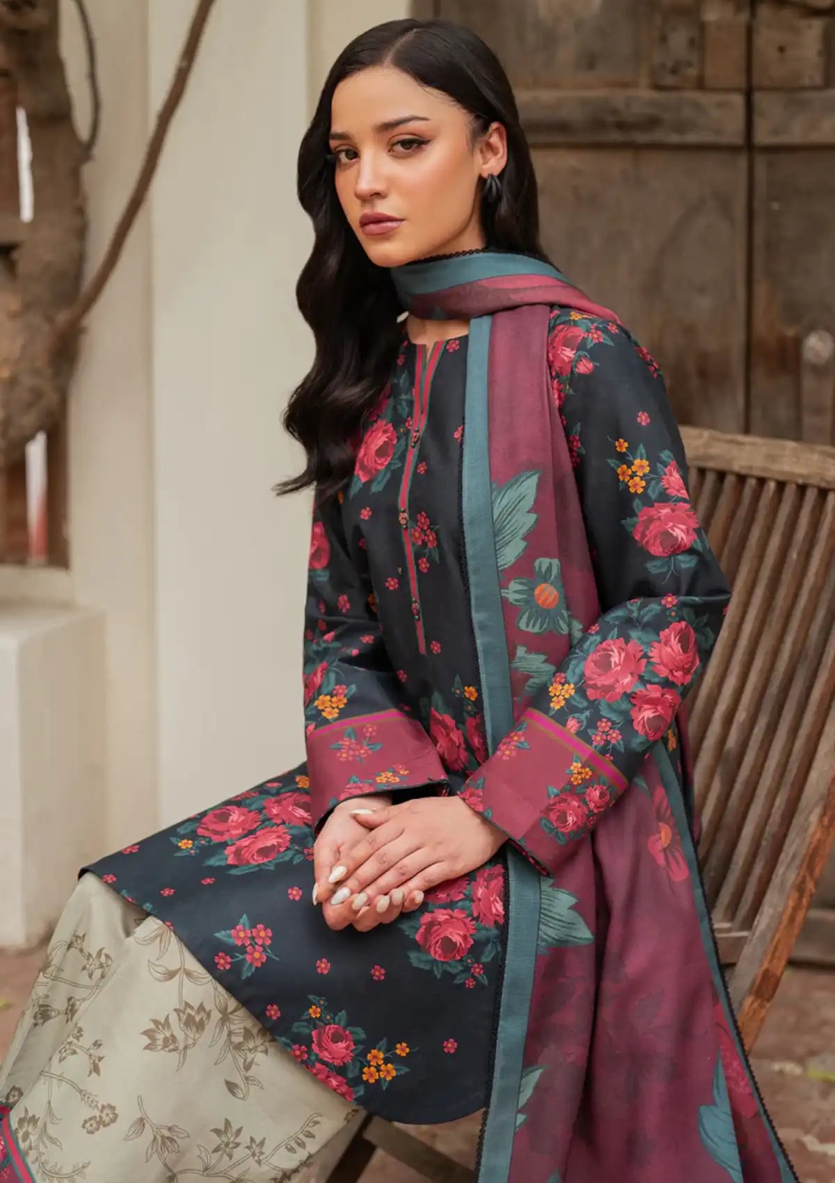 Jazmin Winter Prints'24 UW-0105