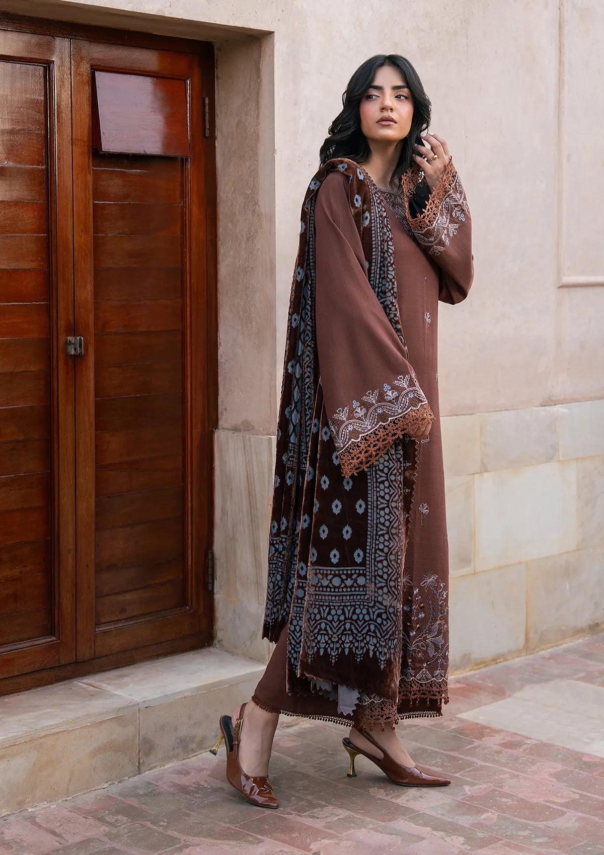 Raaya Plush Edit'26 - CHOCOLATE BROWN
