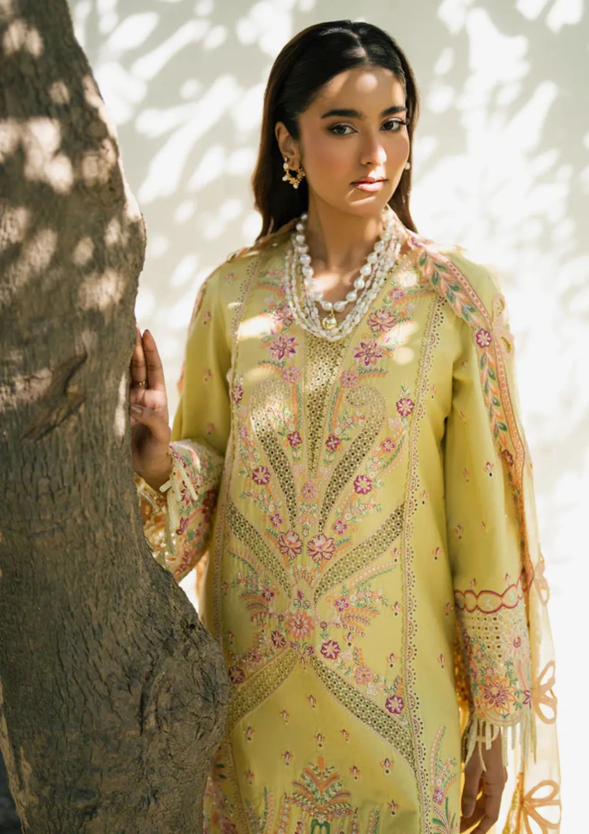 Zarizaa Aura of Flora Emb Lawn'26 D-05 HONEY