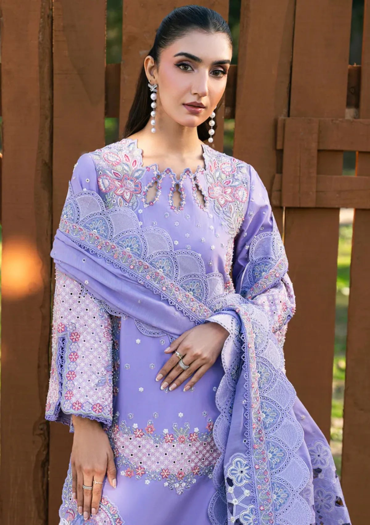 Zarizaa Aura of Flora Emb Lawn'26 D-08 WHIMS