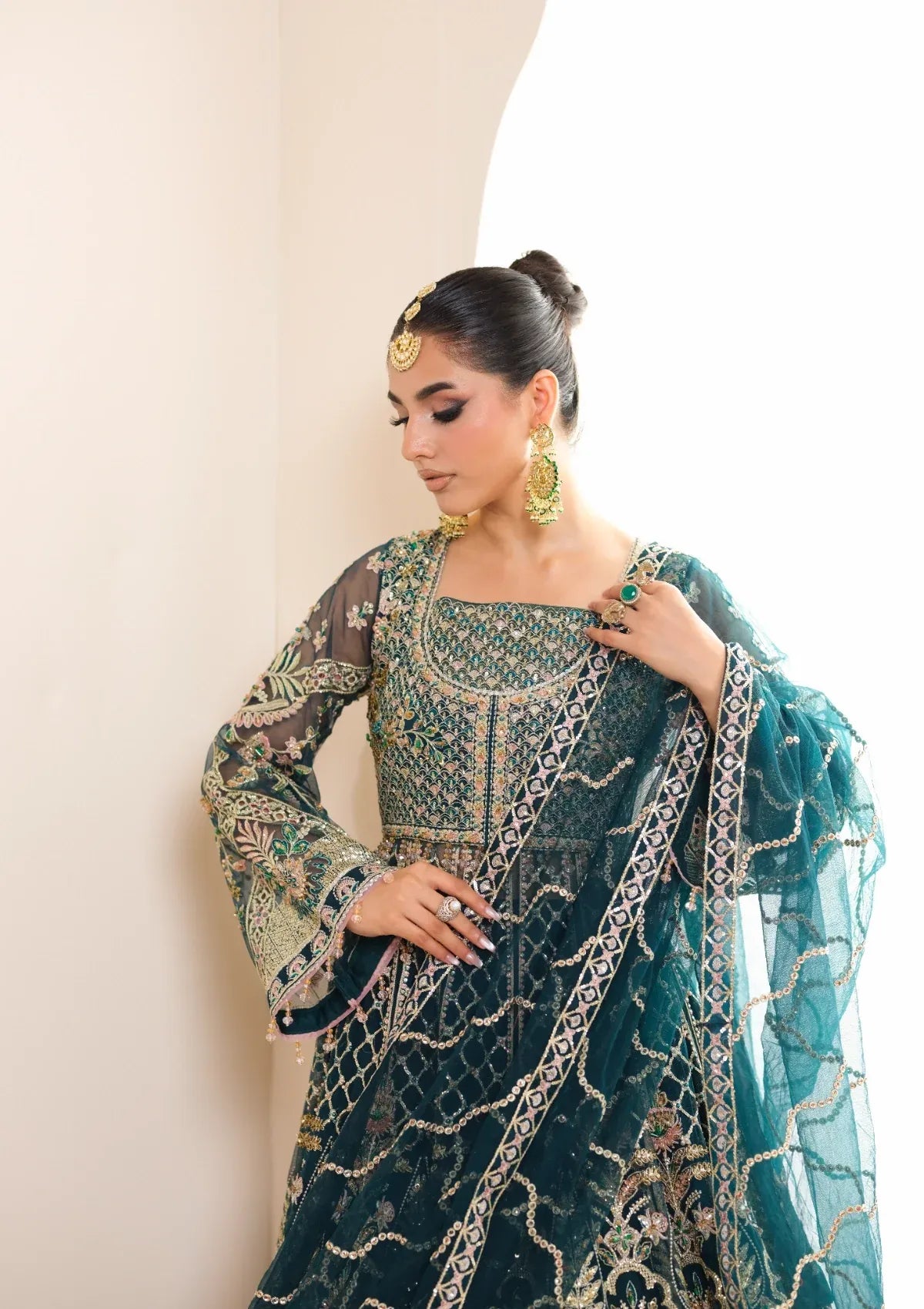 Waresha Naqsh-E-Naaz Formal'25 WB-02 NAQSH