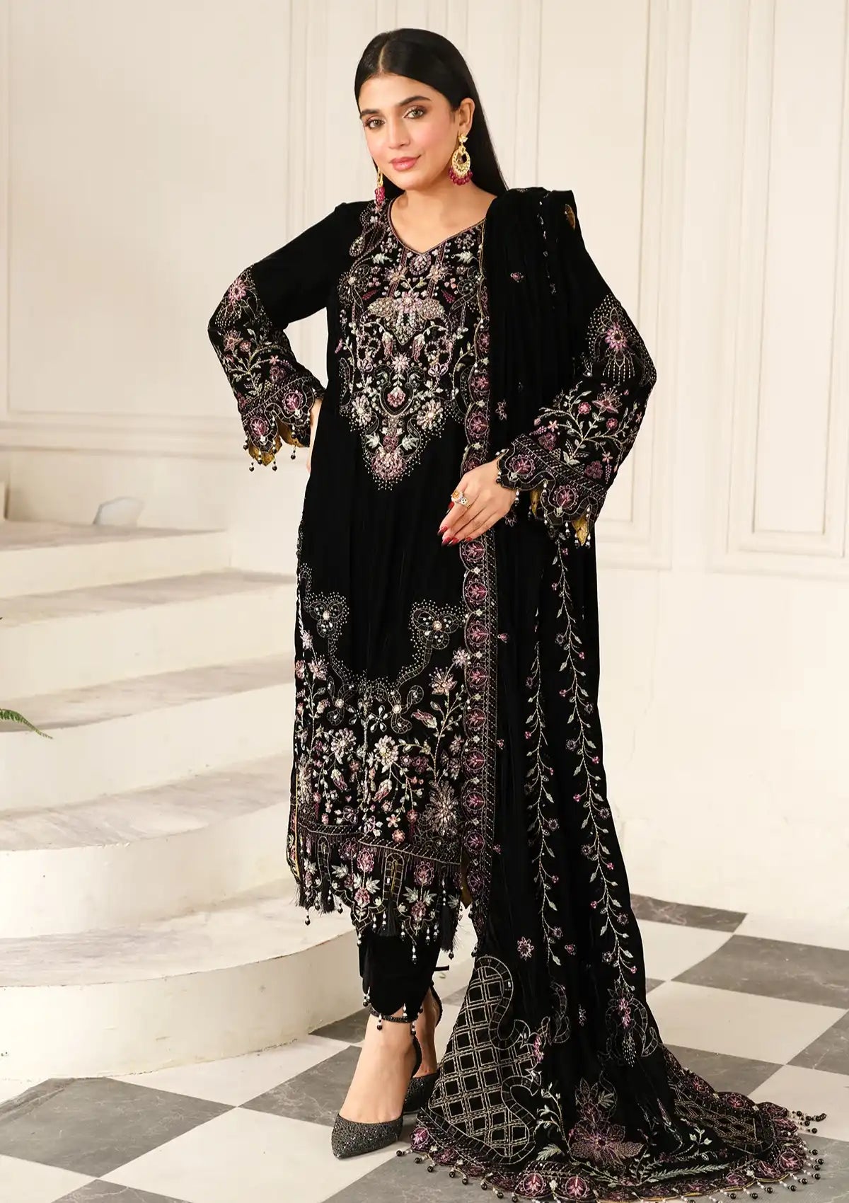Raeesa Sheen Luxury Velvet'24 HV-04 Noir