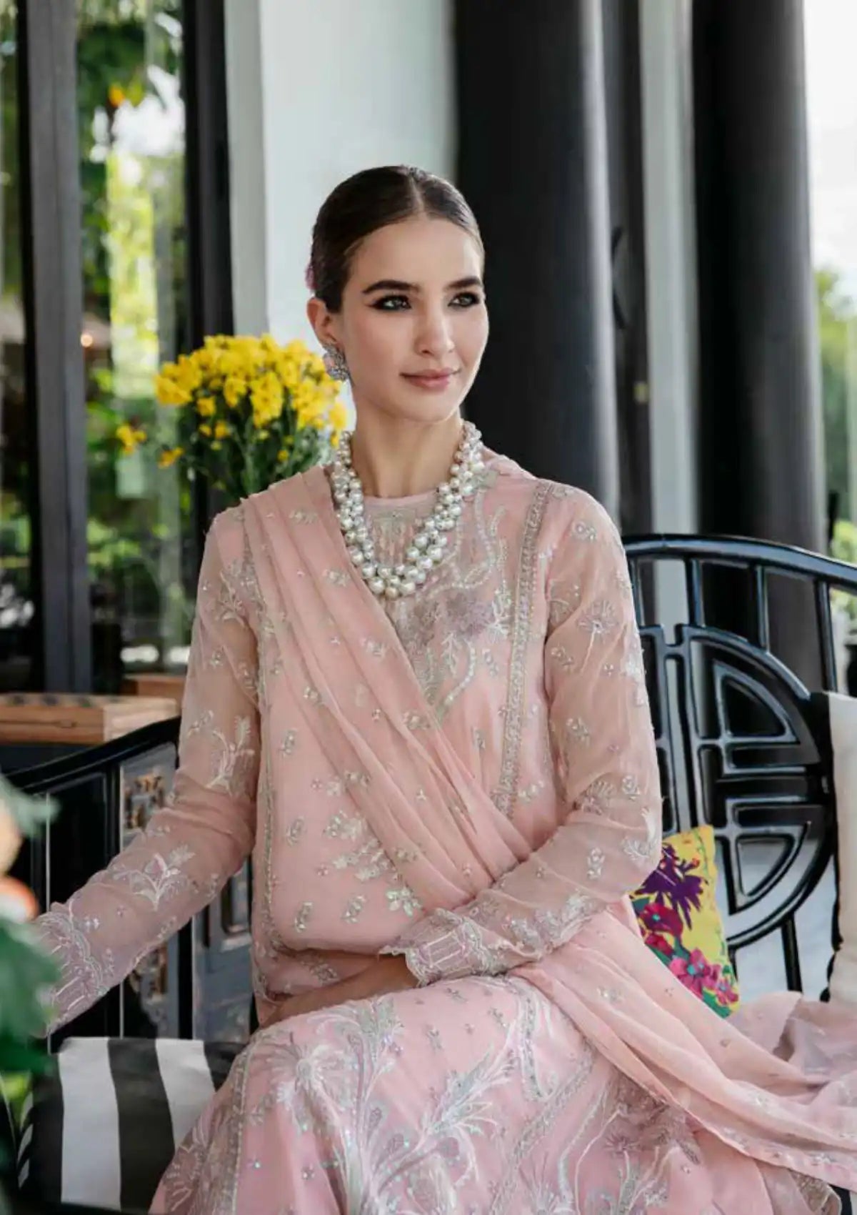 Freesia Intira Luxury Affairs'24 FW-23509-Aida