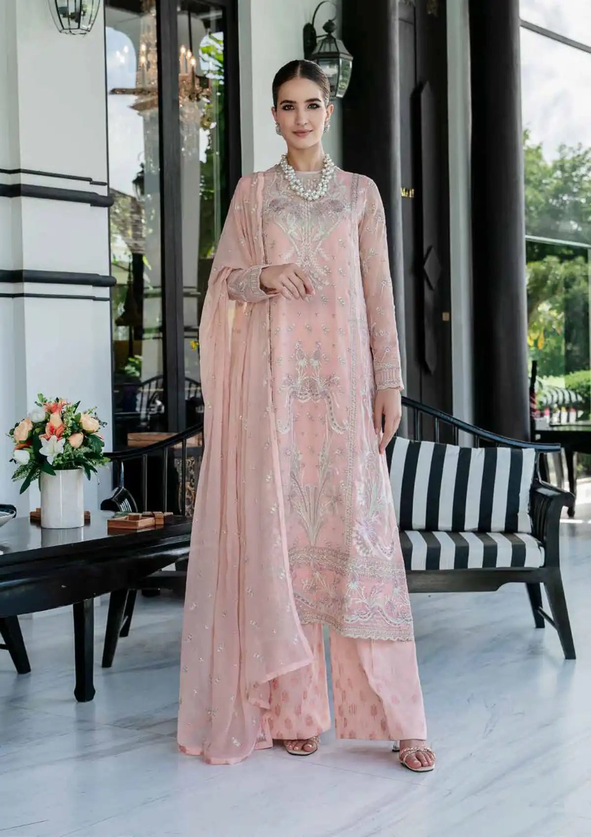 Freesia Intira Luxury Affairs'24 FW-23509-Aida