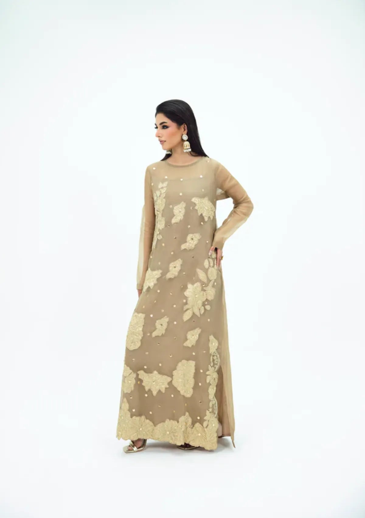 mohsin-saeed-fabrics-is-selling-online-and-in stores-Luxury-daily-wear-wedding-wear-formal-wear-in-budgeted-price-This-product-is-from-sidra-fahad-noor-e-jahan-luxury-formal25-sf-271-is-available-on-Mohsin-saeed-fabrics-website.