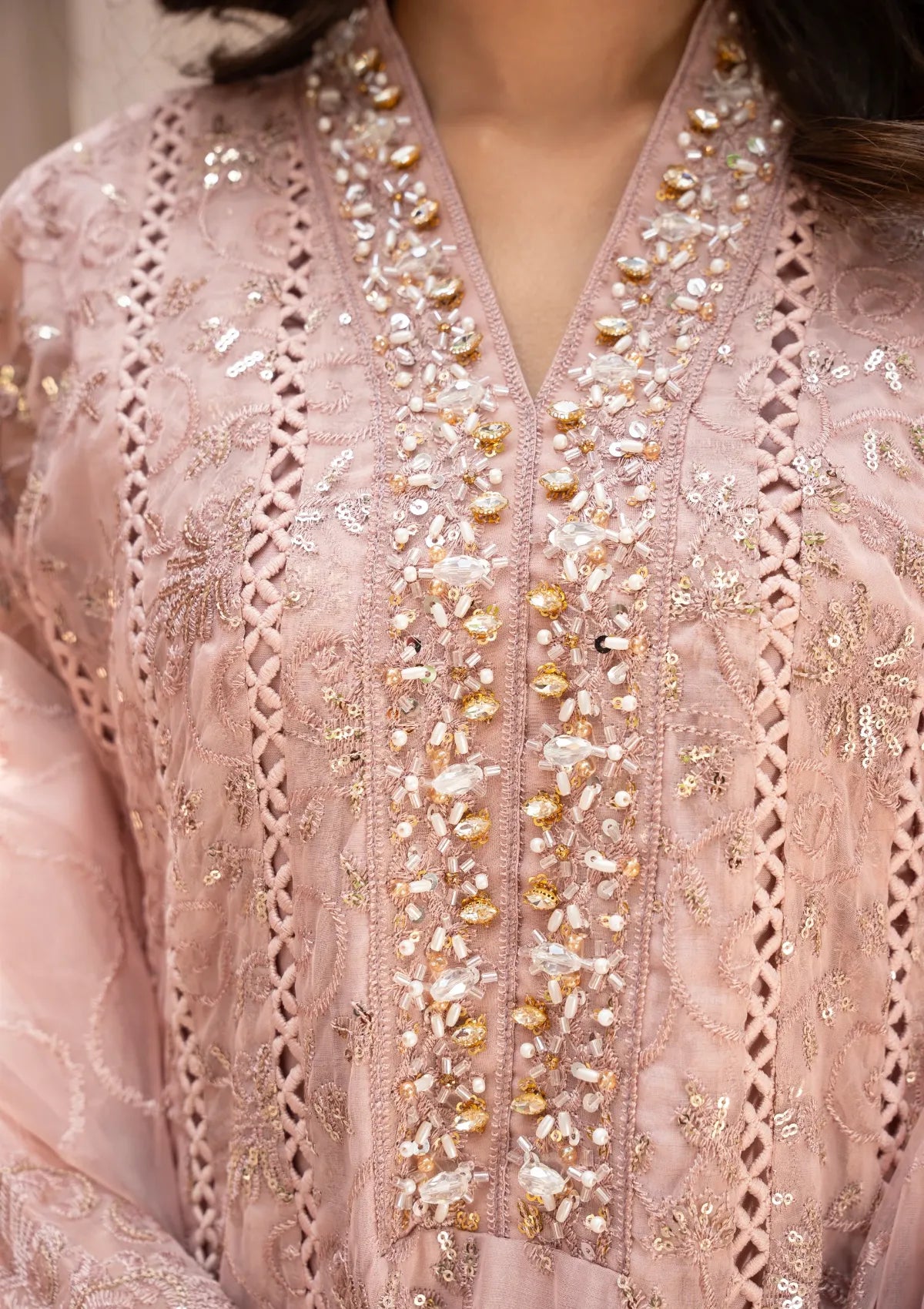 mohsin-saeed-fabrics-designer-daily-wear-formal-and-wedding-suits-within-budget-This-product-is-from-manahils-k-151-lilac-is-available-on-Mohsin-saeed-fabrics-website.