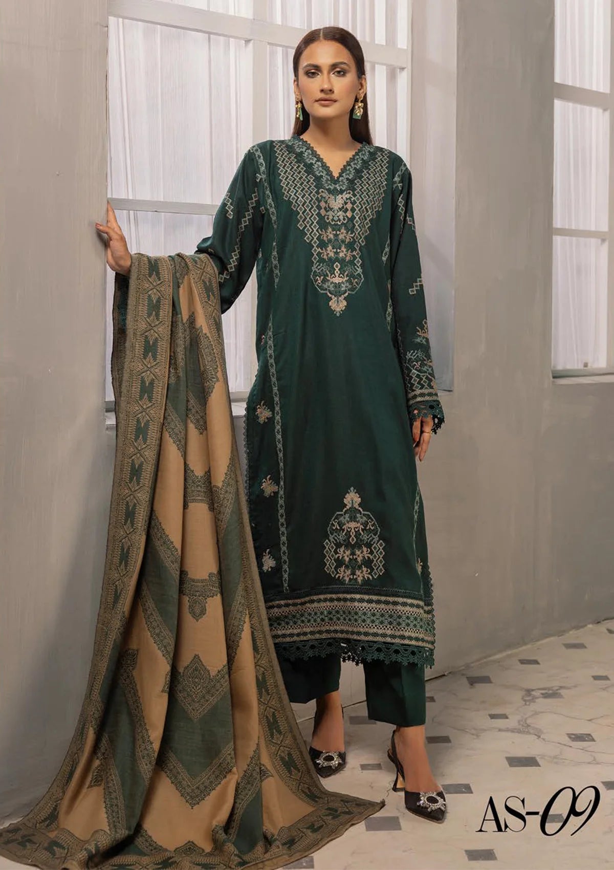 Khoobsurat Aangan Emb Sawati'24 AS-09