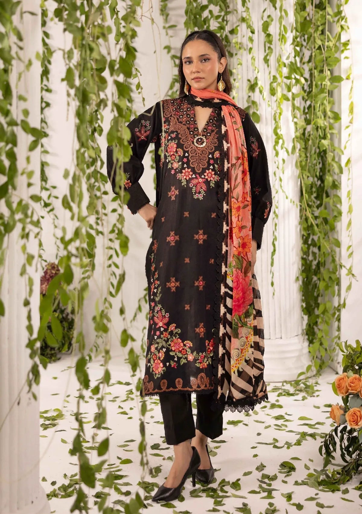 Khoobsurat Signature Karandi'25 SK-03