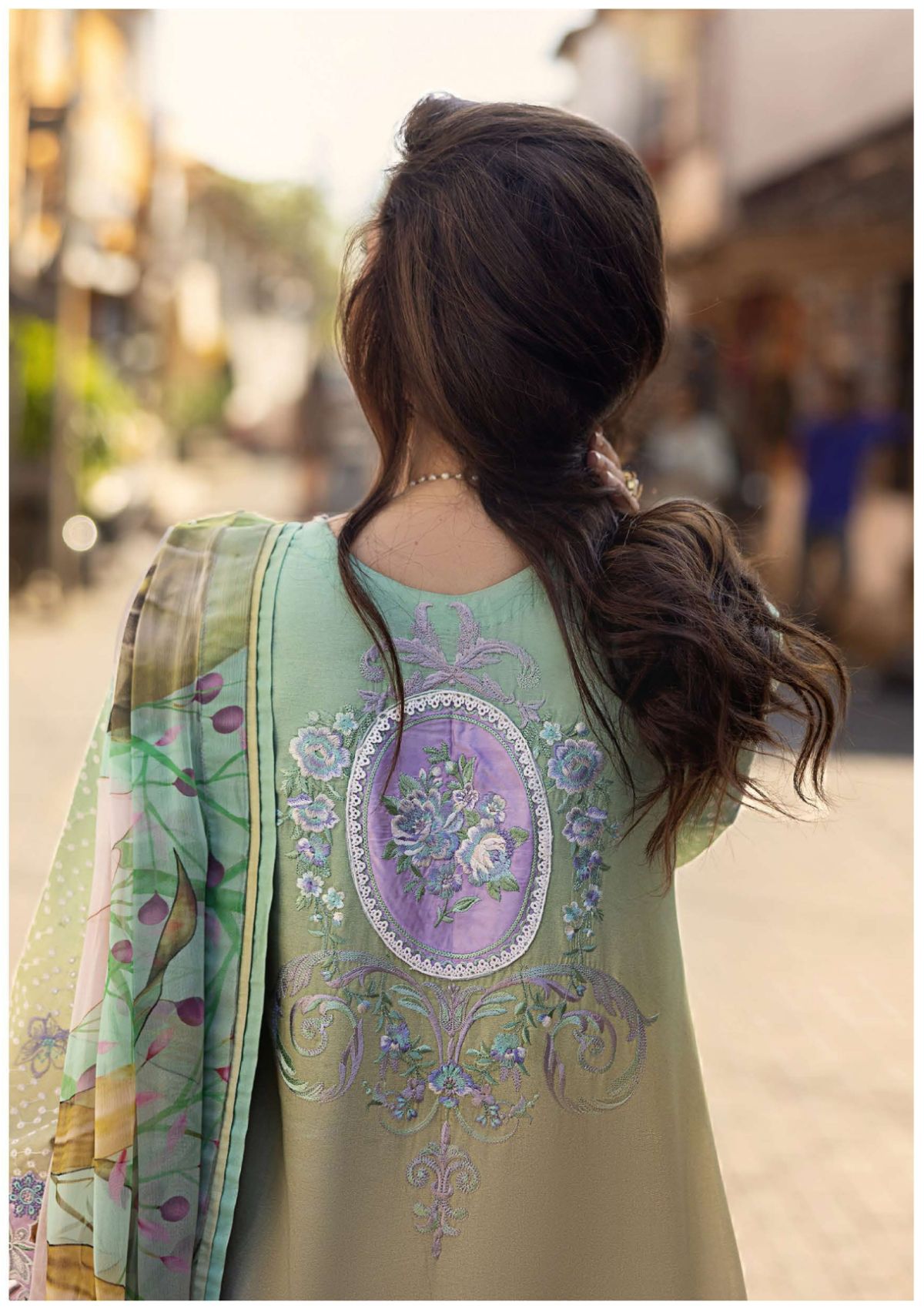 mohsin-saeed-fabrics-is-selling-online-and-in stores-Luxury-daily-wear-wedding-wear-formal-wear-in-budgeted-price-This-product-is-from-mushq-manaram-luxury-lawn25-d-13-is-available-on-Mohsin-saeed-fabrics-website.