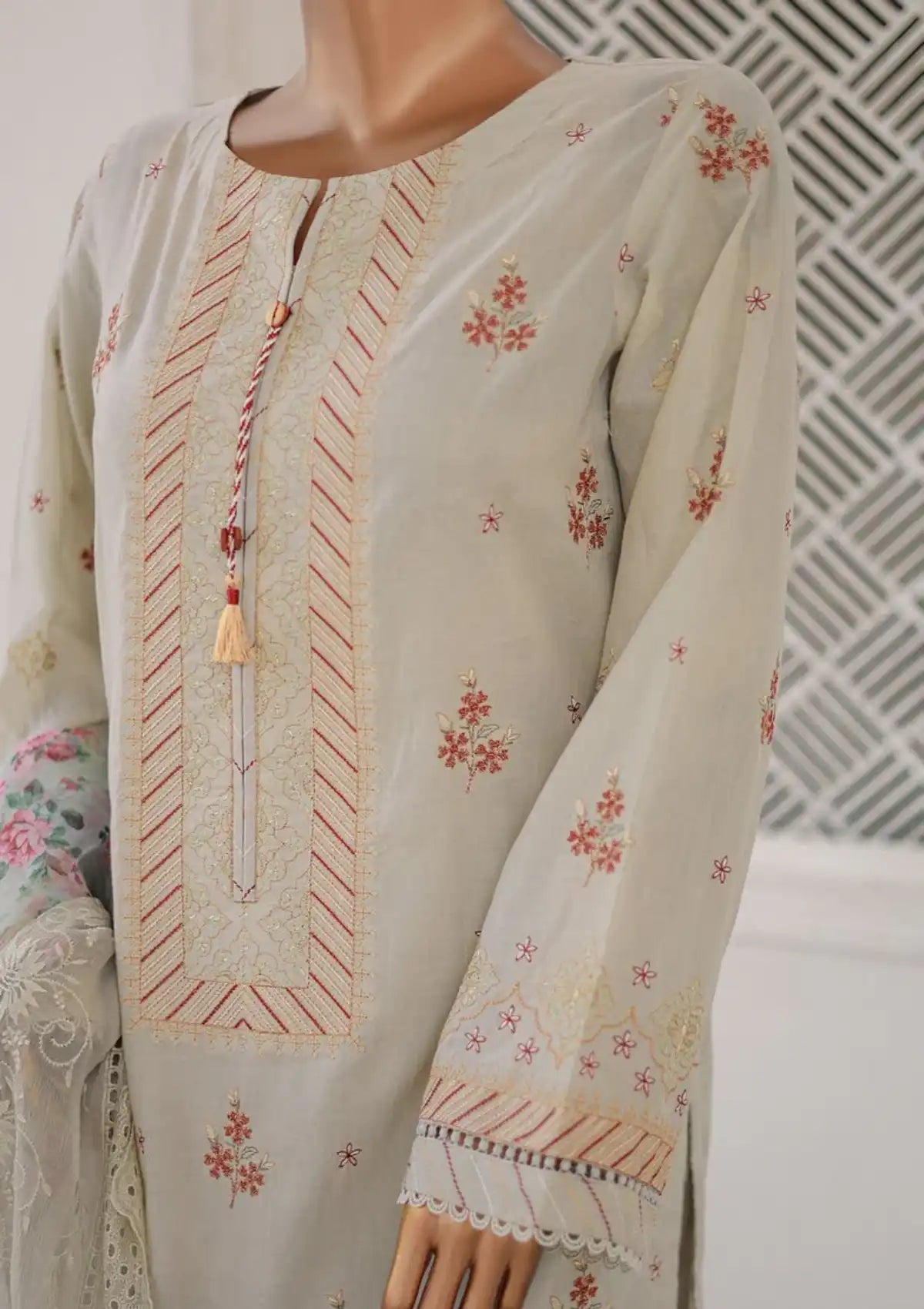 HZ Majestic Luxury Emb Lawn'24 MEC-09 - Mohsin Saeed Fabrics
