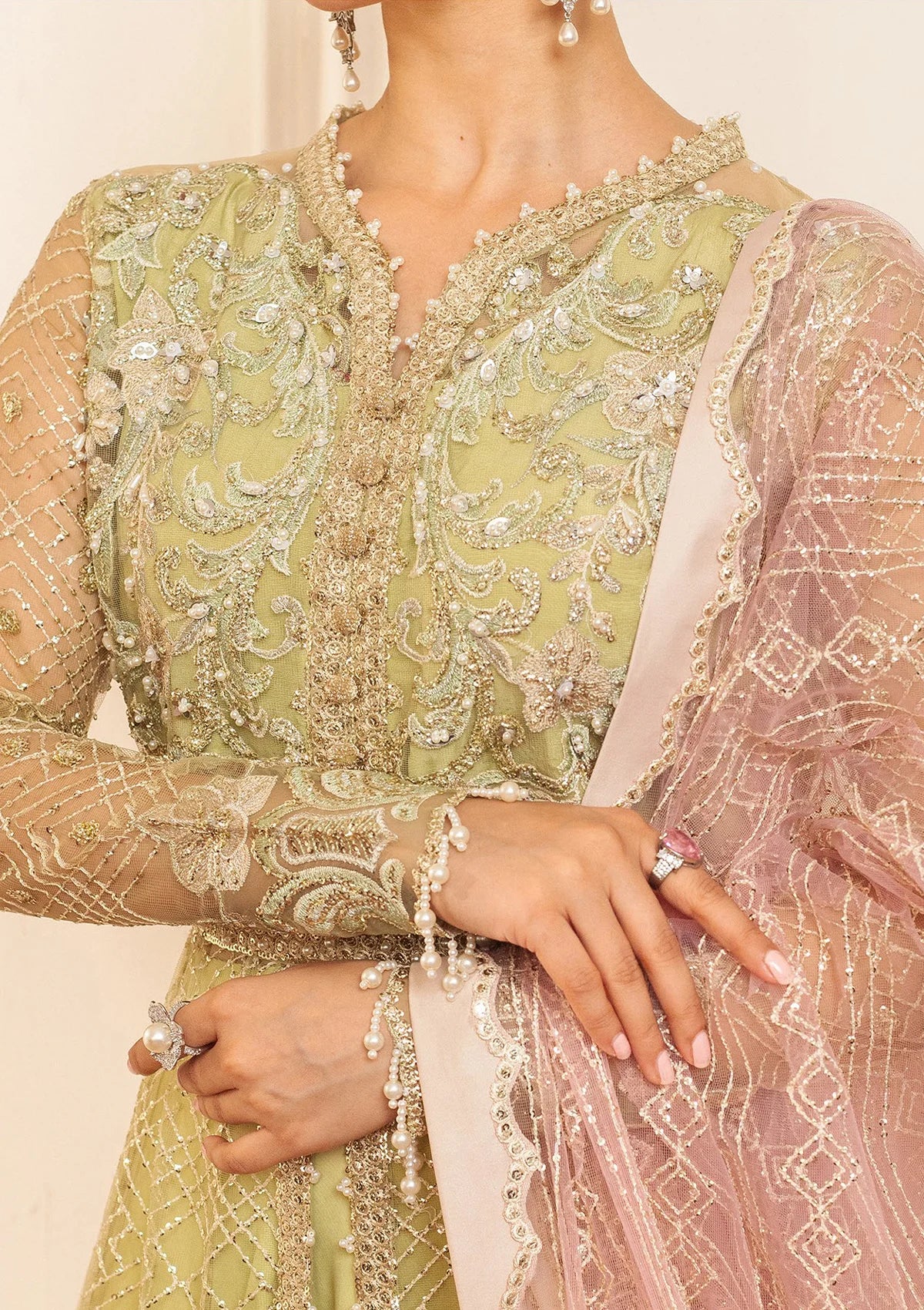 Mushq Aura Debut Wedding'25 D-02 WASABI
