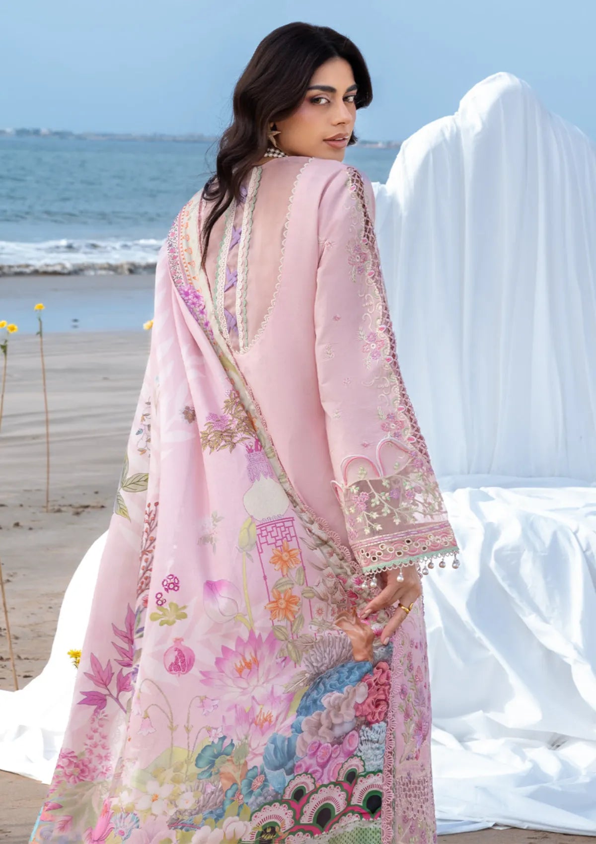 Mahnur Sirene Luxury Lawn'26 S-12