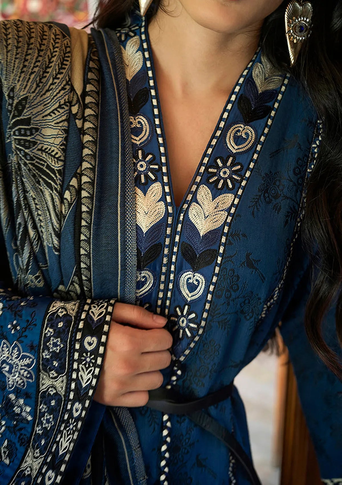 Mushq Broadway Winter'26 D-07 Sapphire Sultana