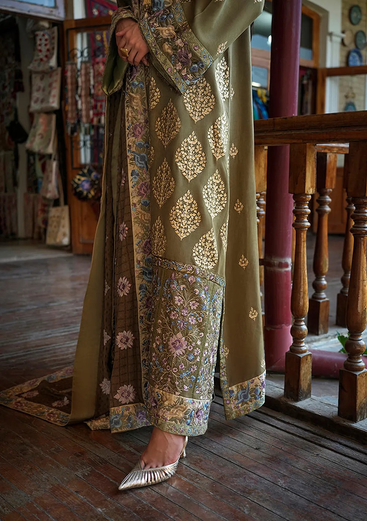 Mushq Broadway Winter'26 D-12 Silk Road