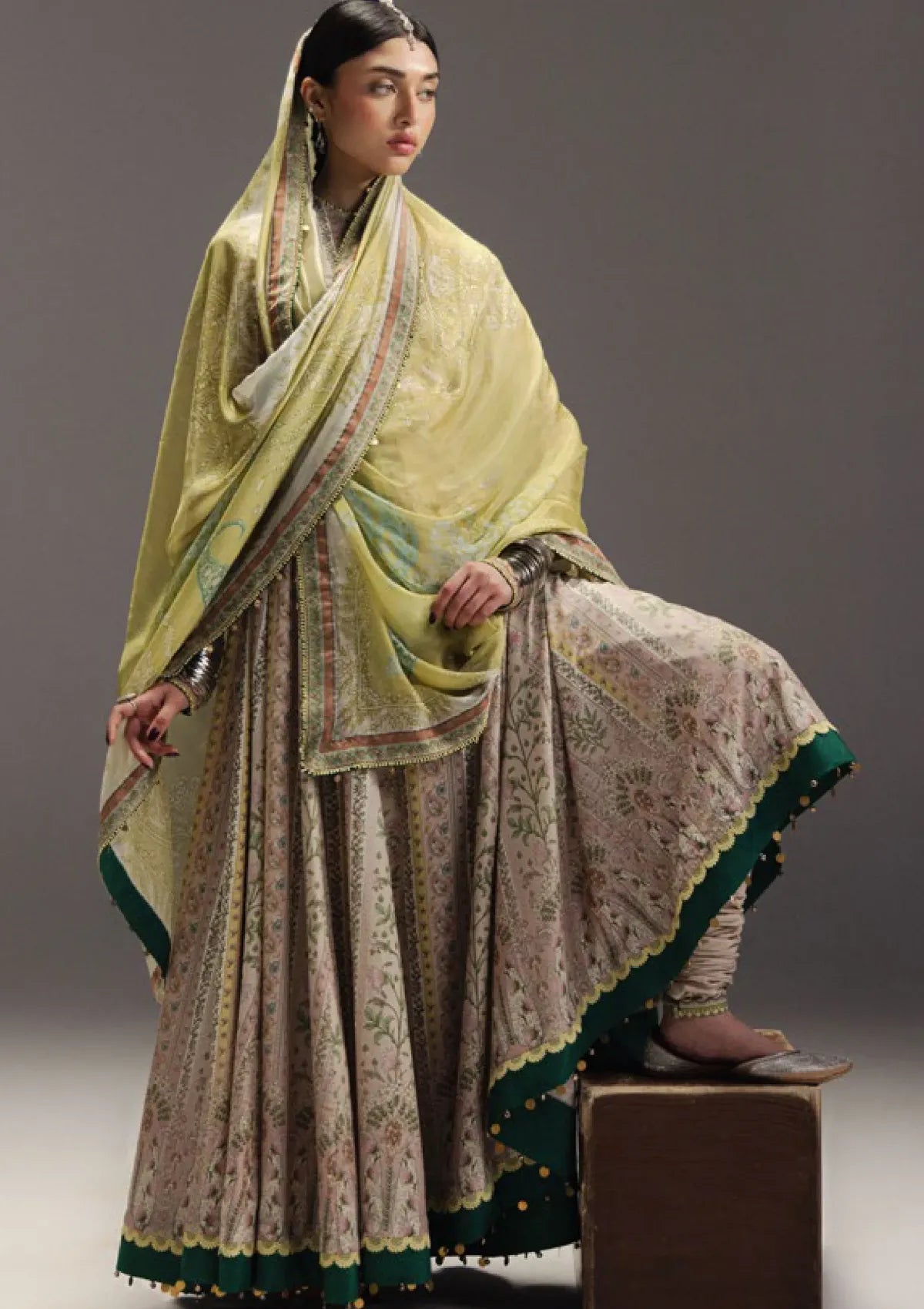 Zara Shahjahan Anarkali Lawn'26 D-08
