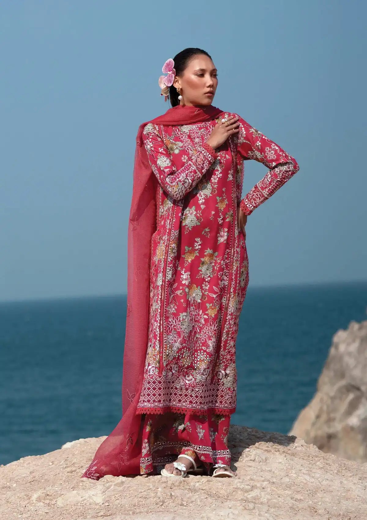 mohsin-saeed-fabrics-is-selling-online-and-in stores-Luxury-daily-wear-wedding-wear-formal-wear-in-budgeted-price-This-product-is-from-afrozeh-summer-togetger25-d-05-pink-ruby-is-available-on-Mohsin-saeed-fabrics-website.