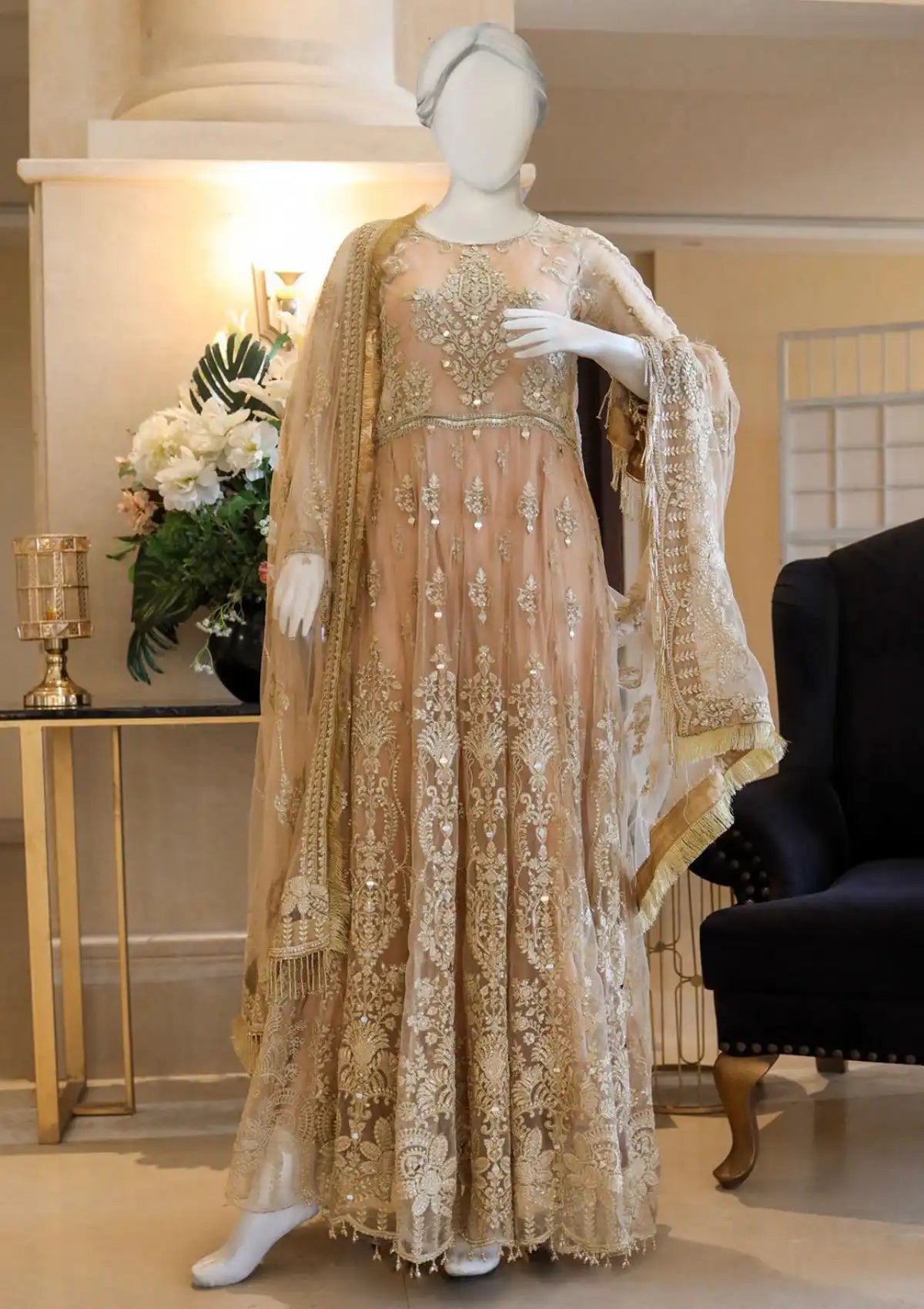 Malika Shahnaz Emb Festive'23 D-01