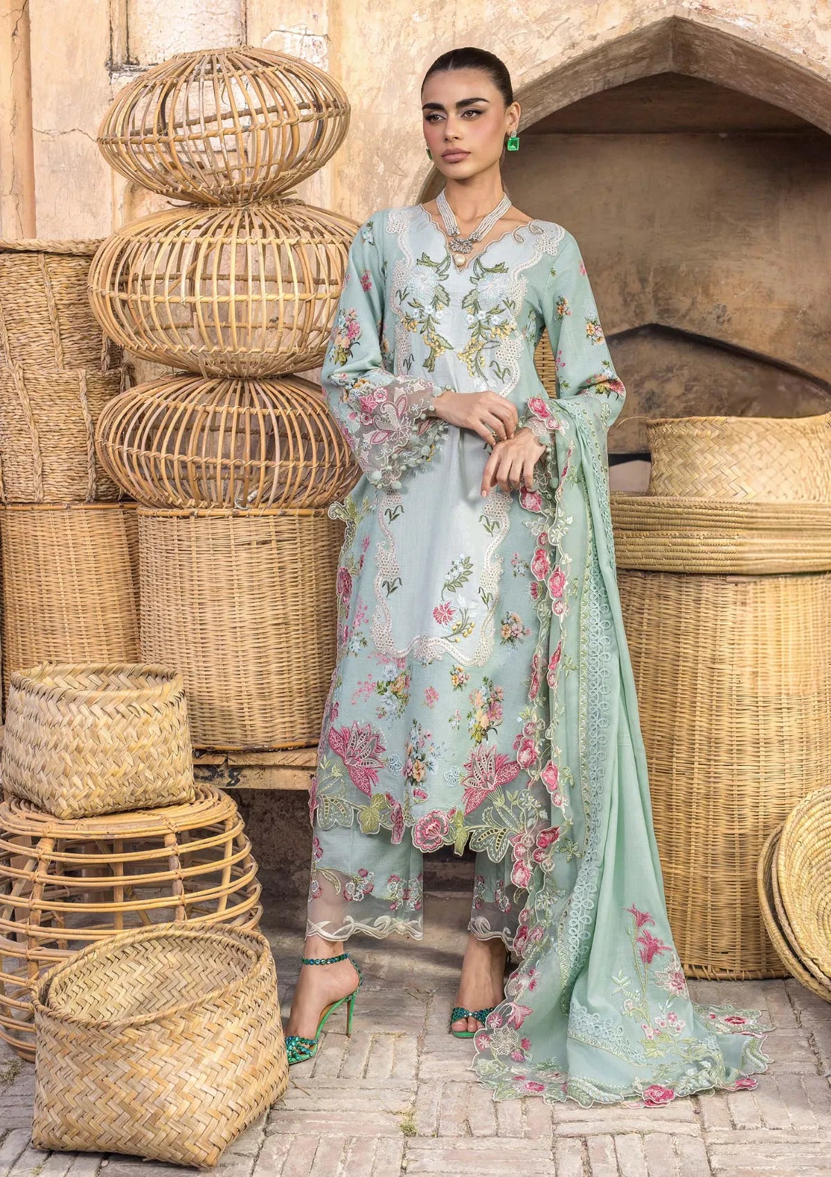 Saira Shakira Winter'25 D-03B ESME
