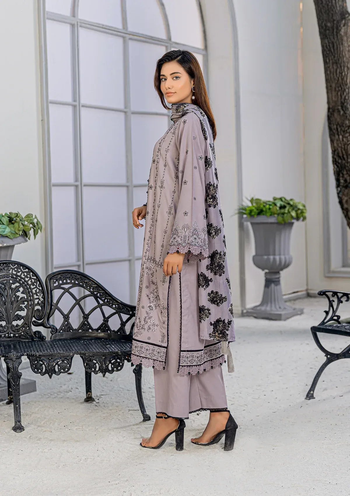 Waresha Dhanak Exclusive'25 WDE-02 MAHVEEN