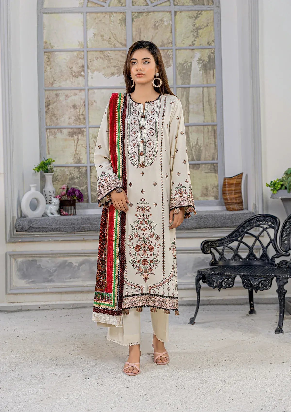 Waresha Dhanak Exclusive'25 WDE-05 IVARYA