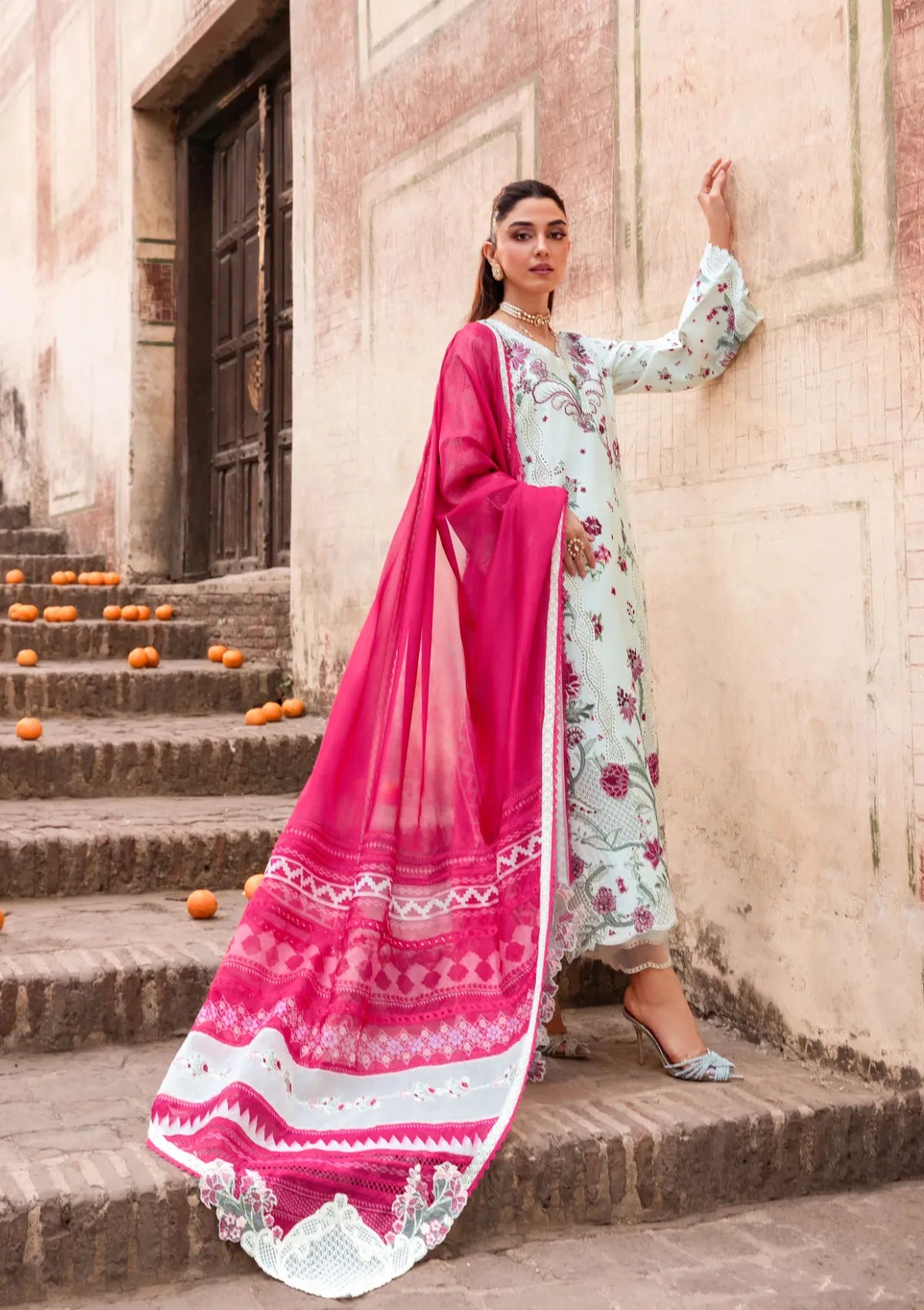 Saira Shakira Breeze Luxury Lawn'26 D-1A