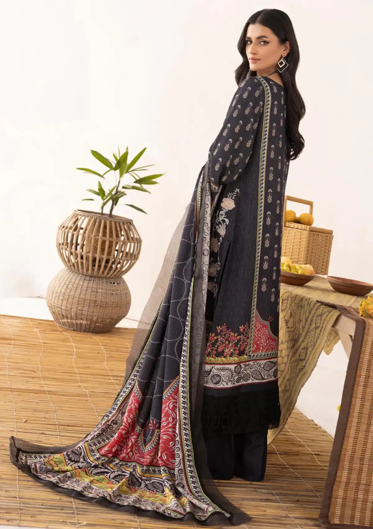 Lala Vintage Emb Karandi'23 LW-073 Arawn - Mohsin Saeed Fabrics