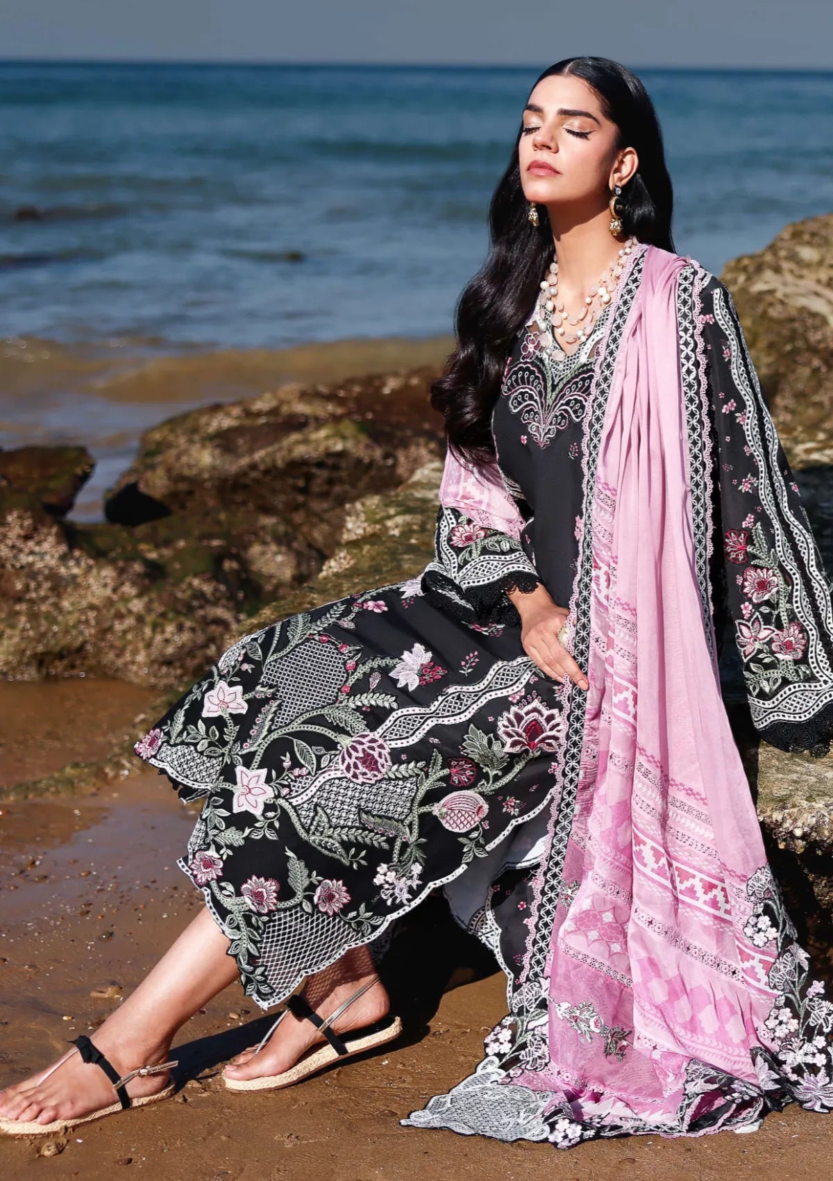 Saira Shakira Breeze Luxury Lawn'26 D-1B