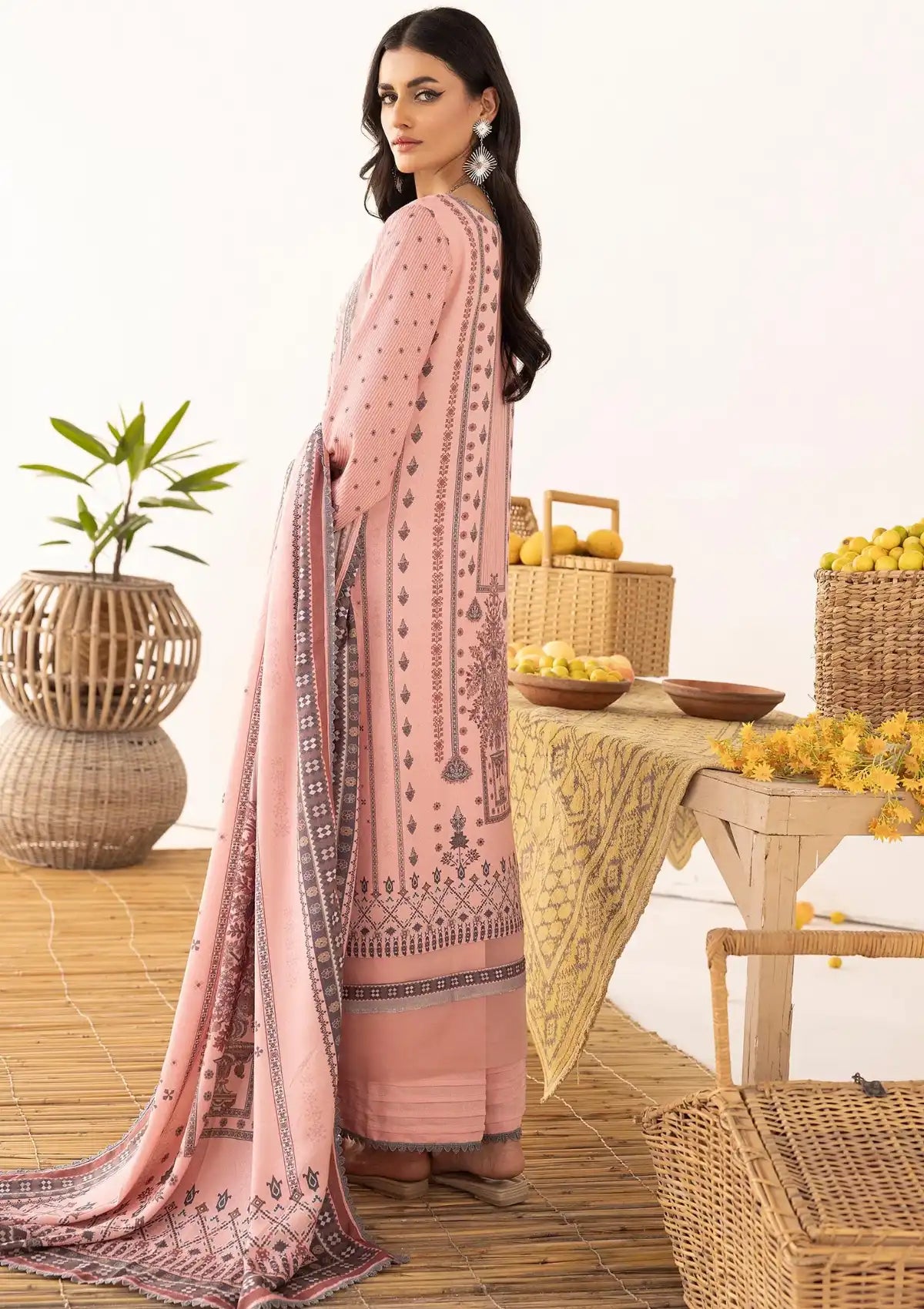 Lala Vintage Emb Karandi'23 LW-071 Zaven - Mohsin Saeed Fabrics