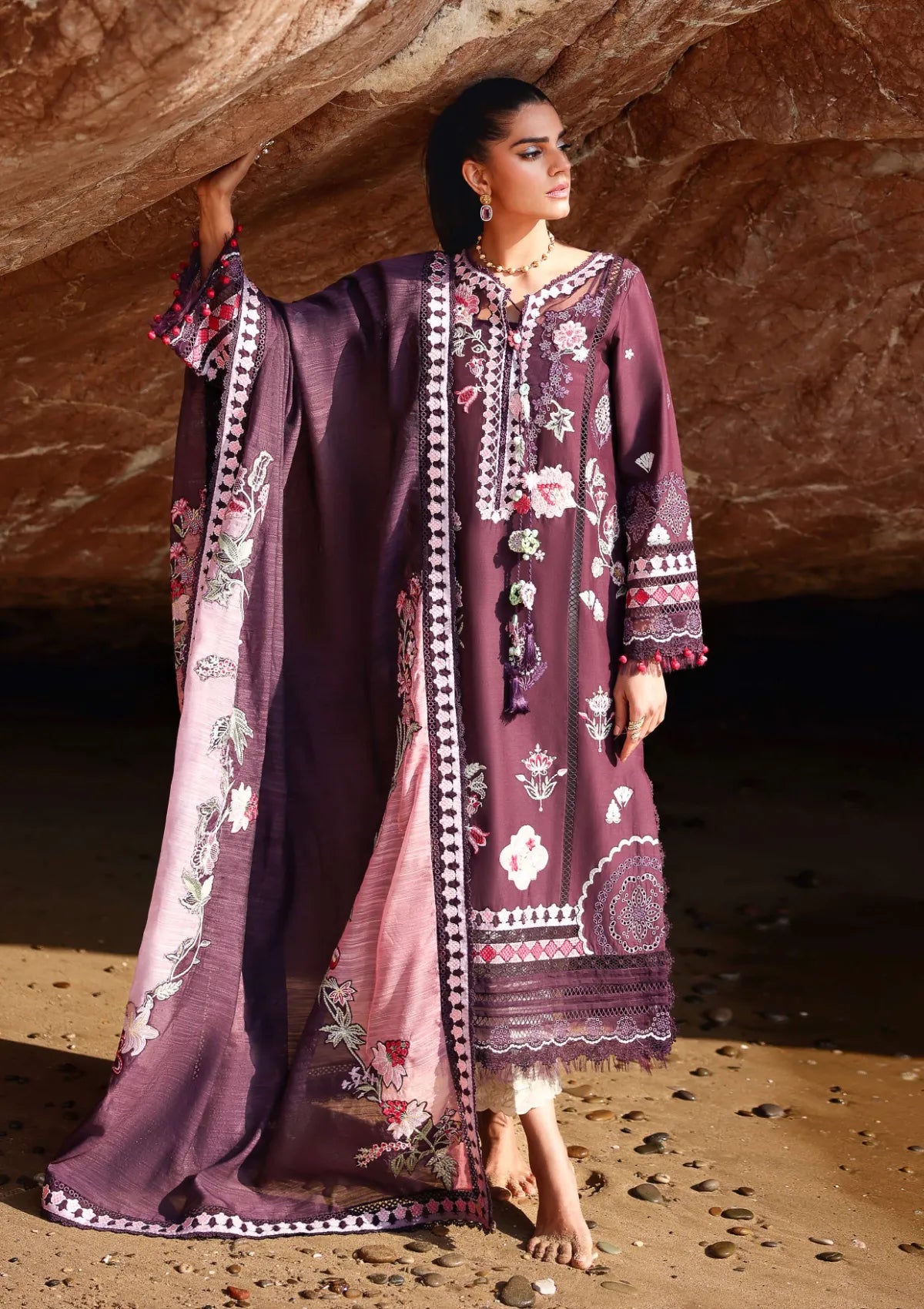 Saira Shakira Breeze Luxury Lawn'26 D-2A