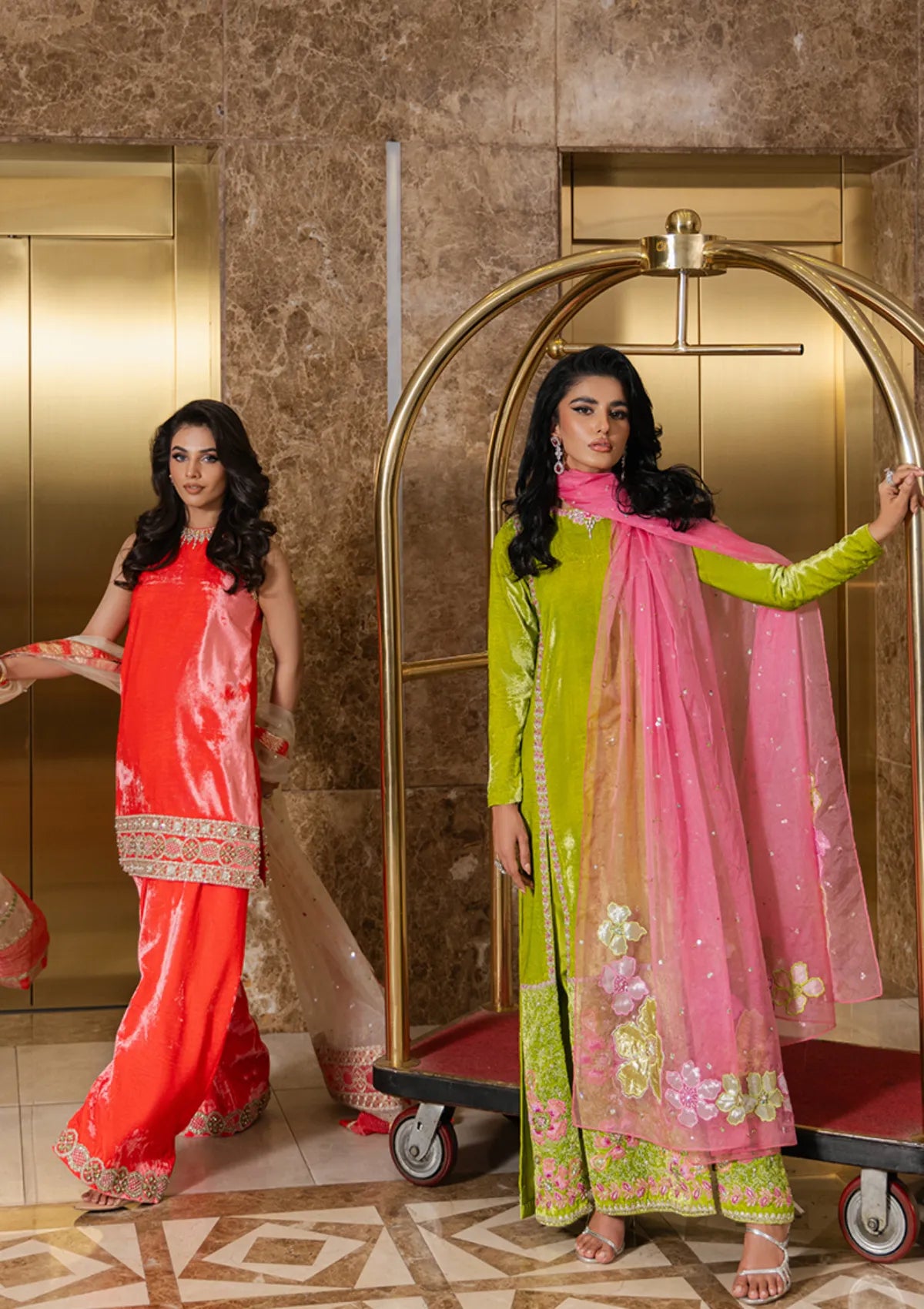 Khakaa Creme De Velvet'25 D-03 Flare