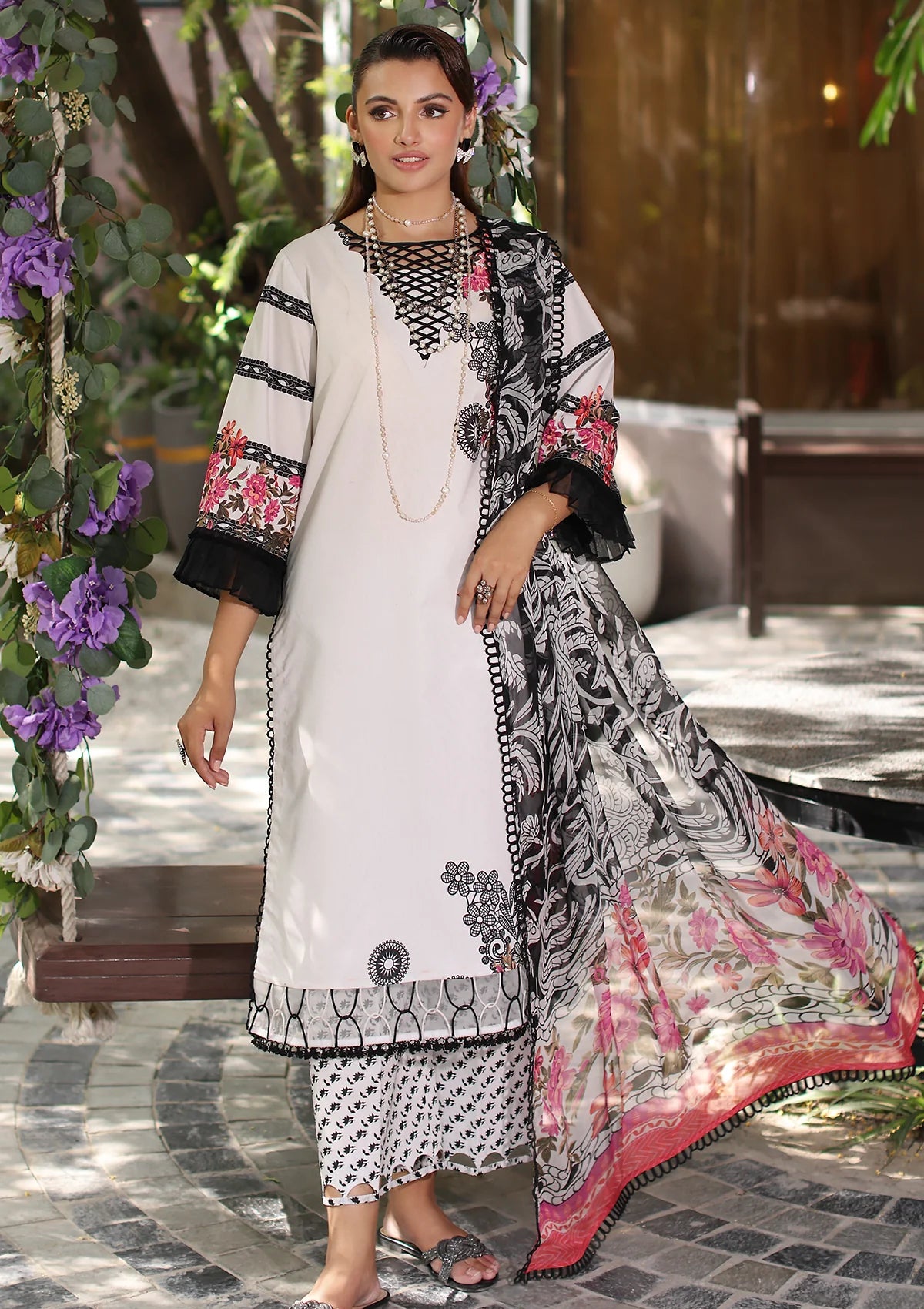 Charizma C-Print Vol-01'25 CP5-05 Mohsin Saeed Fabrics Charizma C-Print Vol-01'25 CP5-05 Mohsin Saeed Fabrics
