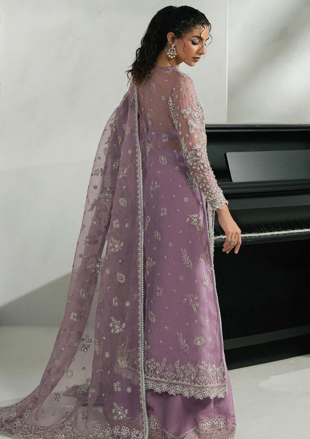 Khakaa Ruya Festive'25 D-09 Gaspard