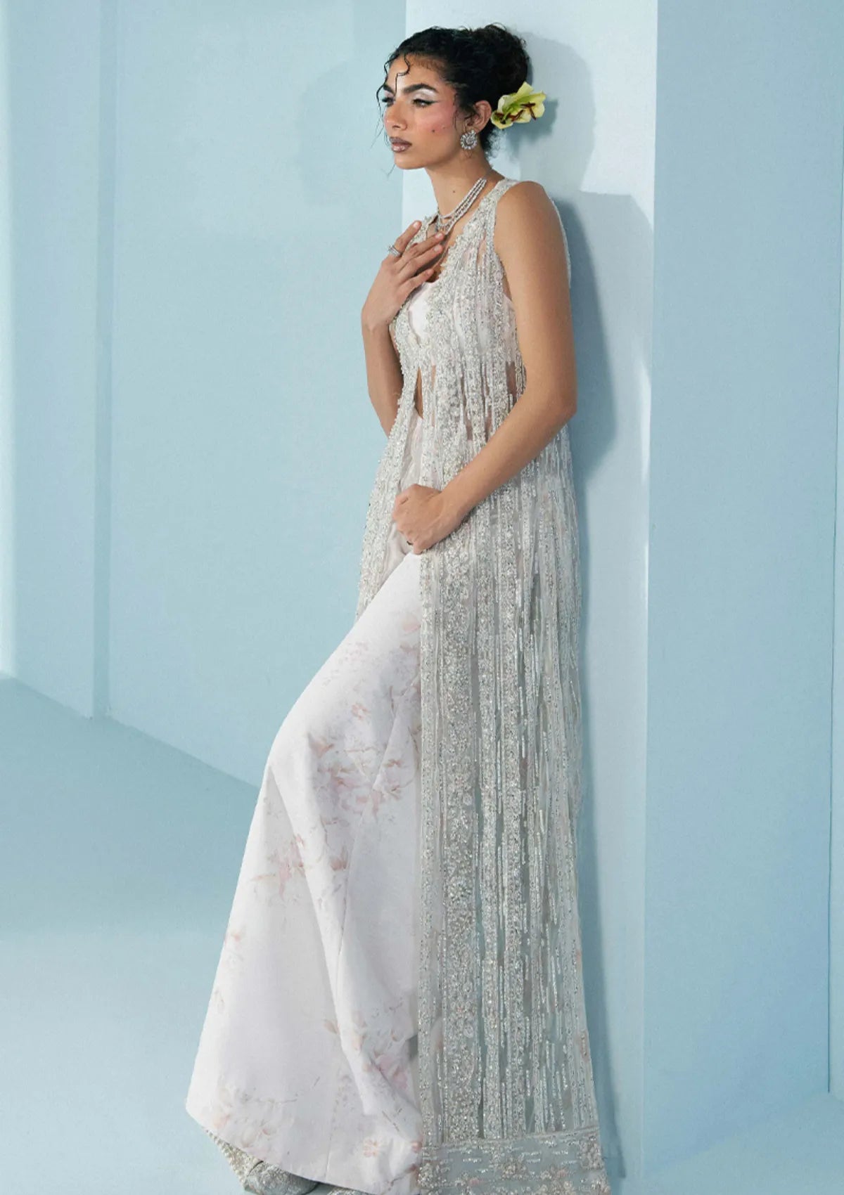 Khakaa Ruya Festive'25 D-10 Elmas