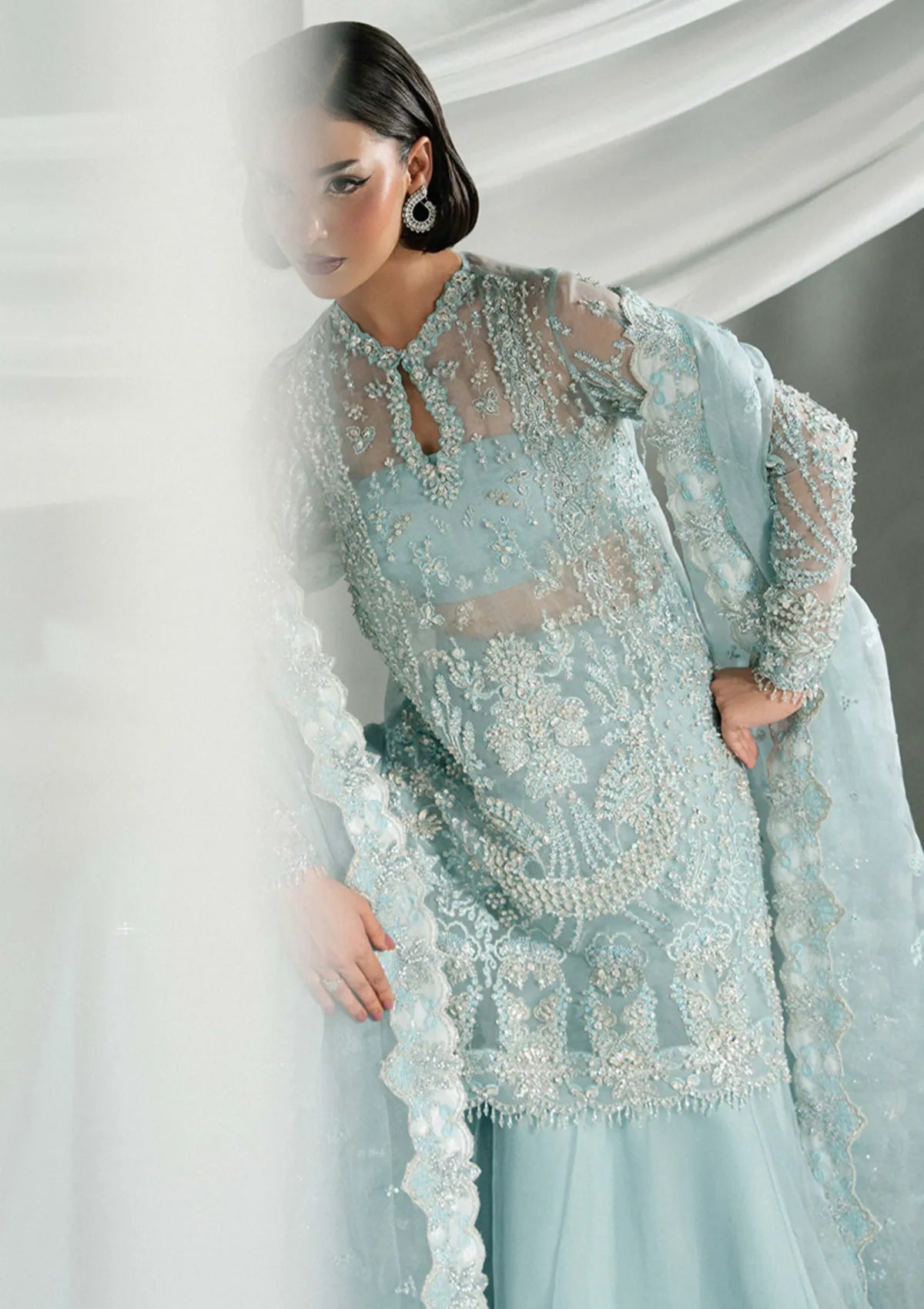 Khakaa Ruya Festive'25 D-12 Elyra