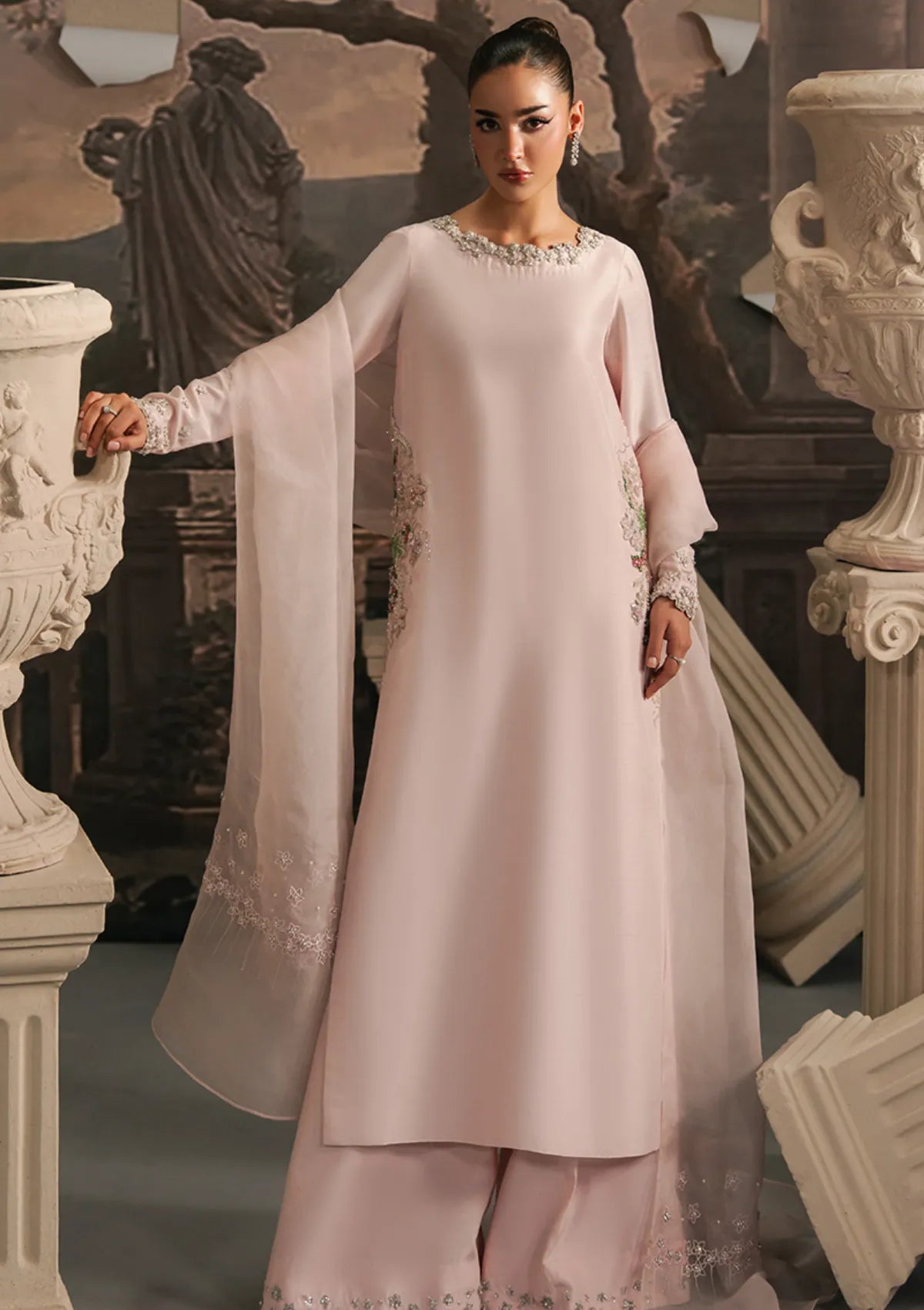 Khakaa Gaia Winter'25 D-04 Aylin