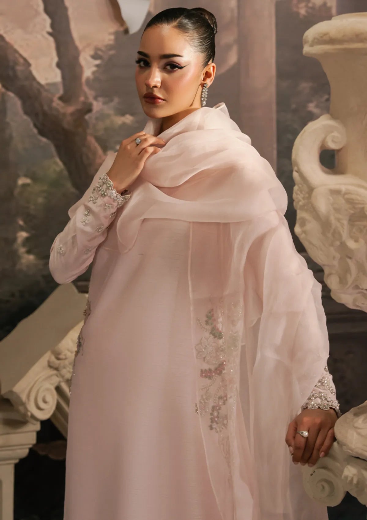 Khakaa Gaia Winter'25 D-04 Aylin